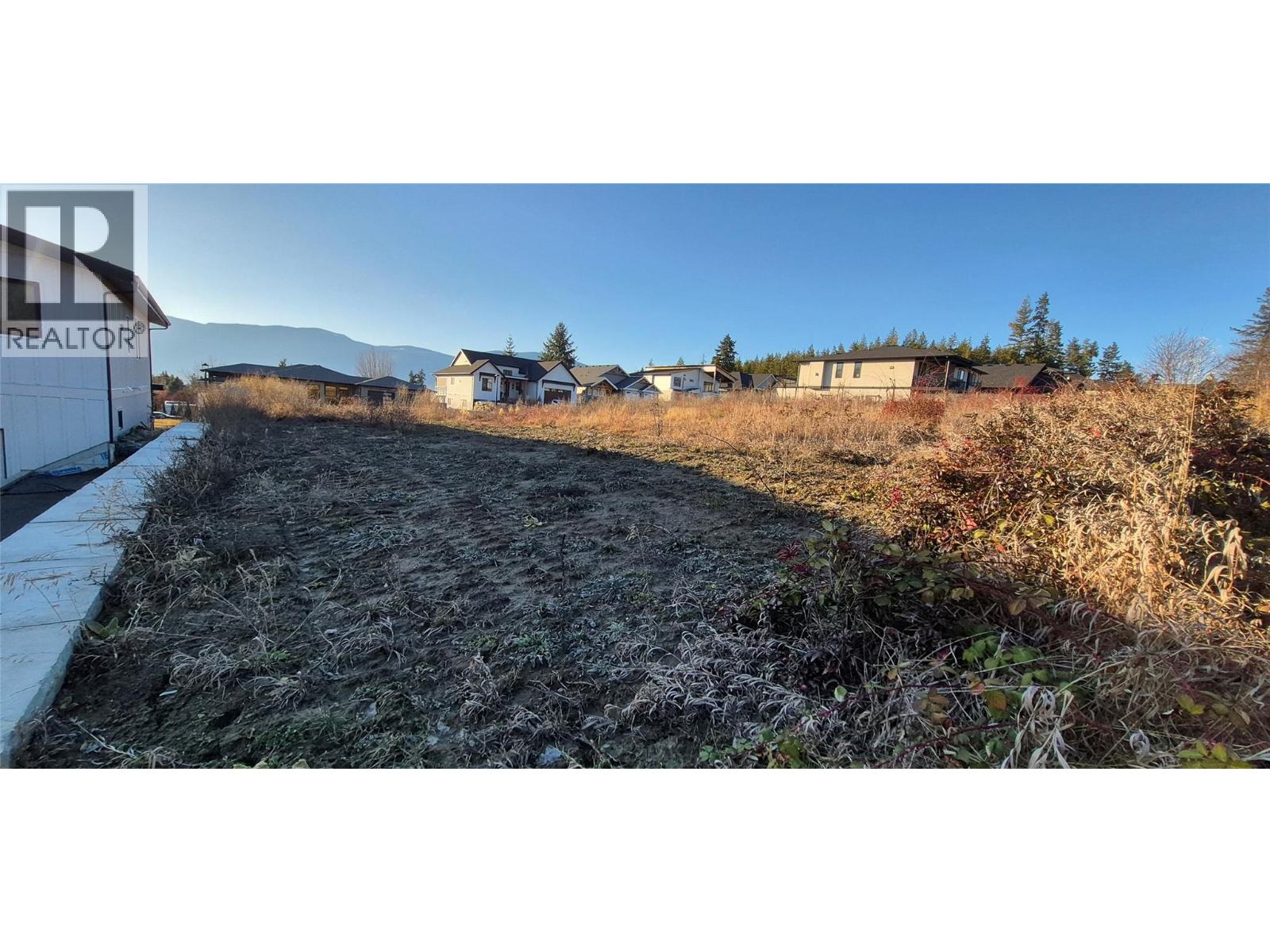 1860 35 Street NE, Salmon Arm