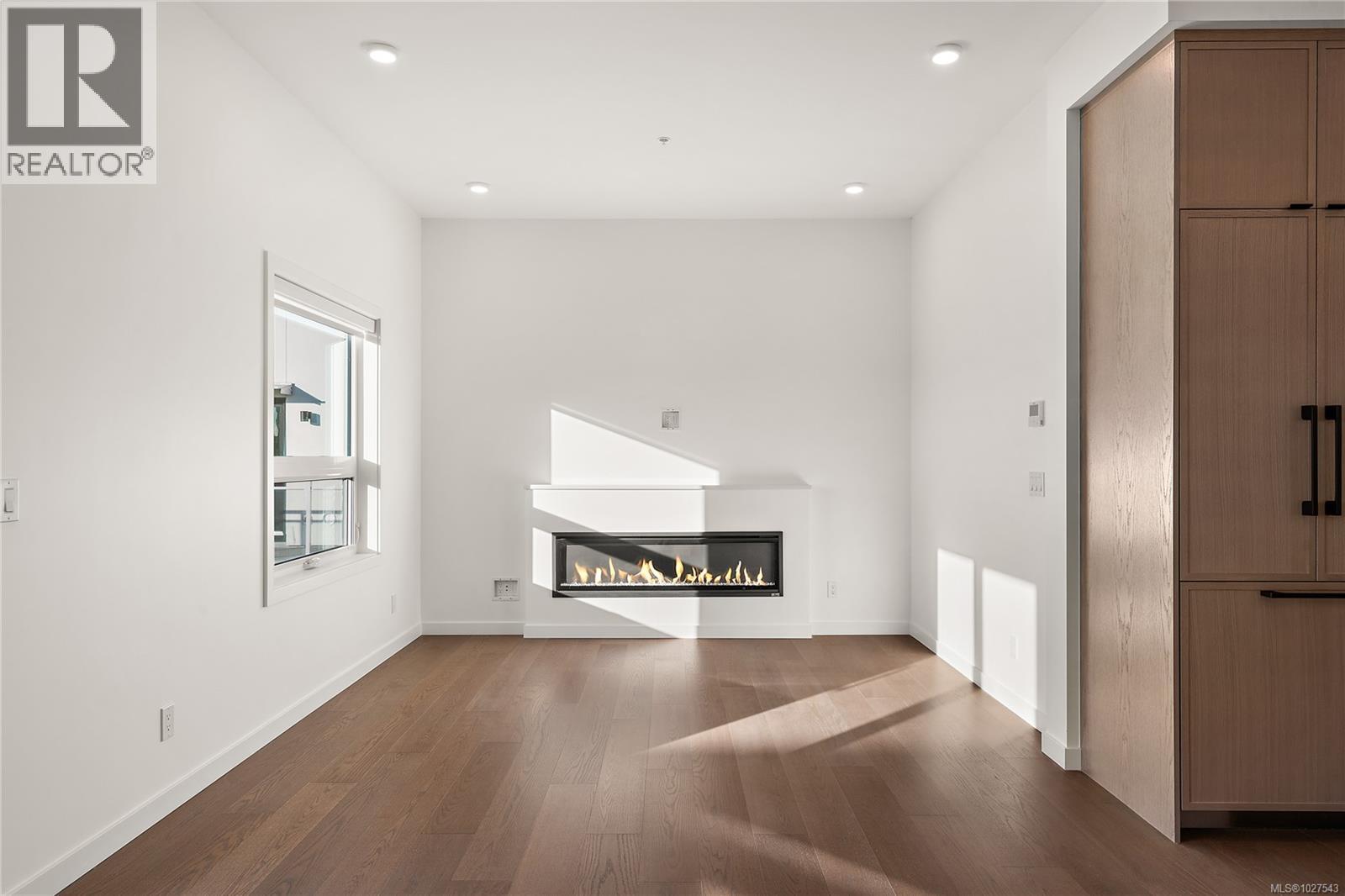 503 1102 Esquimalt Road, Esquimalt