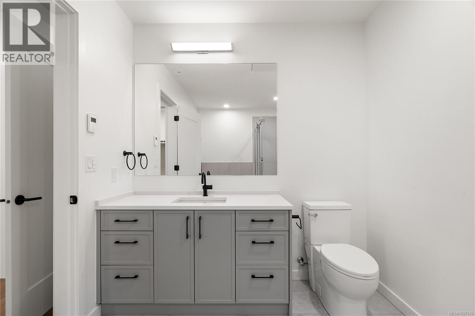 503 1102 Esquimalt Road, Esquimalt