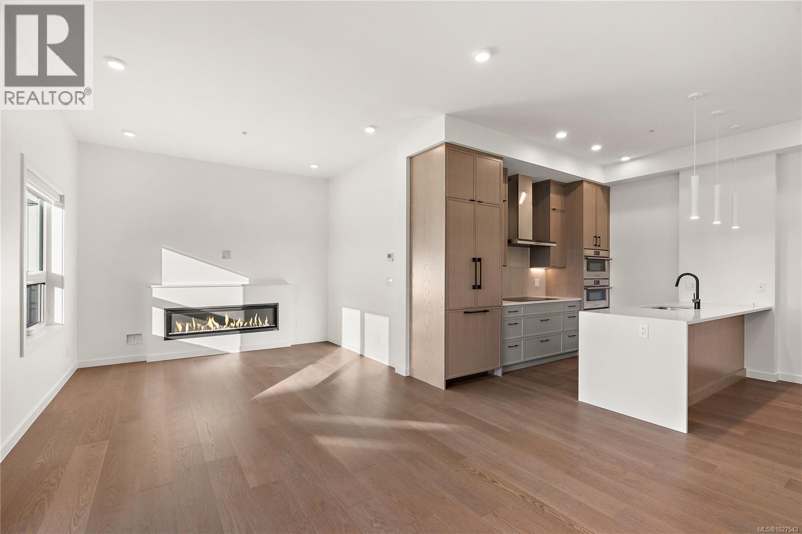 503 1102 Esquimalt Road, Esquimalt