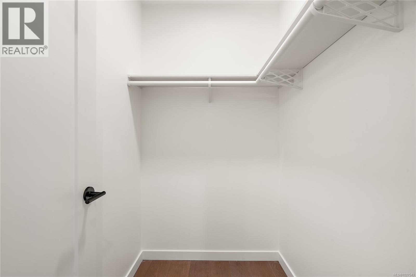 503 1102 Esquimalt Road, Esquimalt