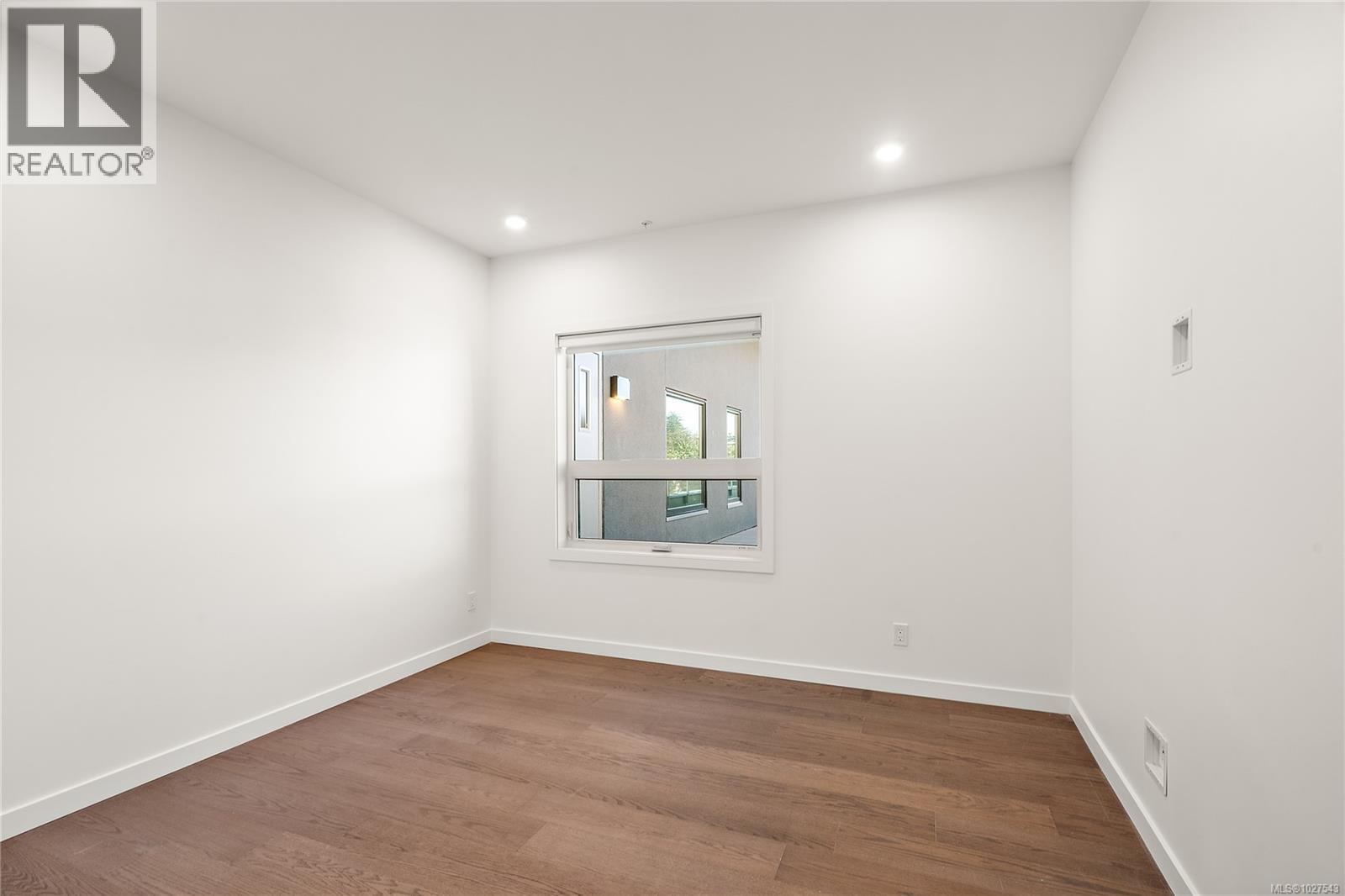 503 1102 Esquimalt Road, Esquimalt