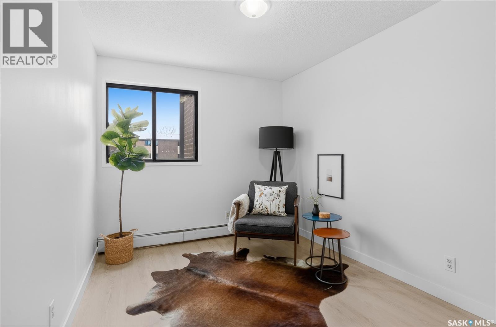 Single Family House Low rise for Sale in   Tait CRESCENT Saskatoon 