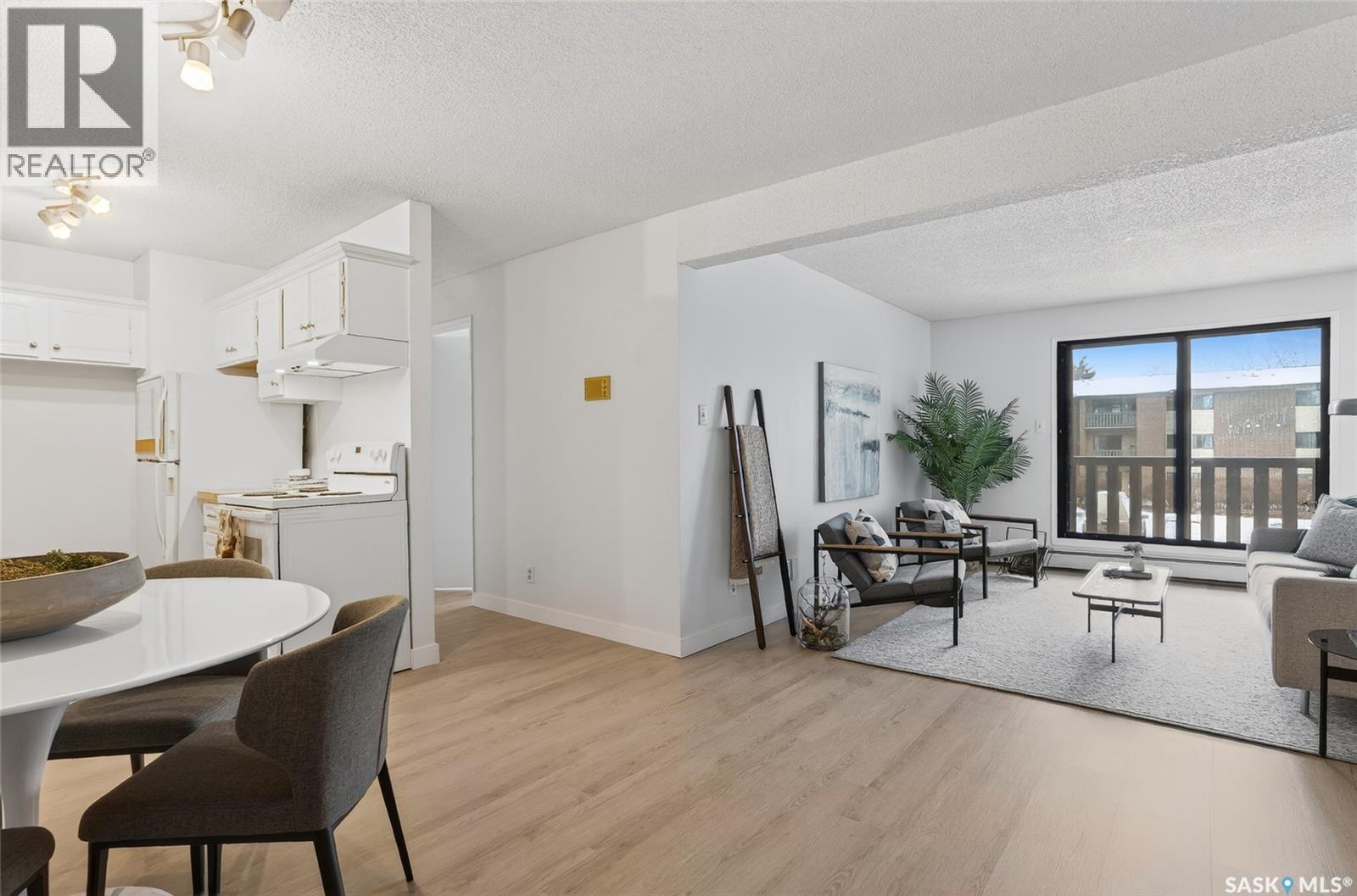 Single Family House Low rise for Sale in   Tait CRESCENT Saskatoon 