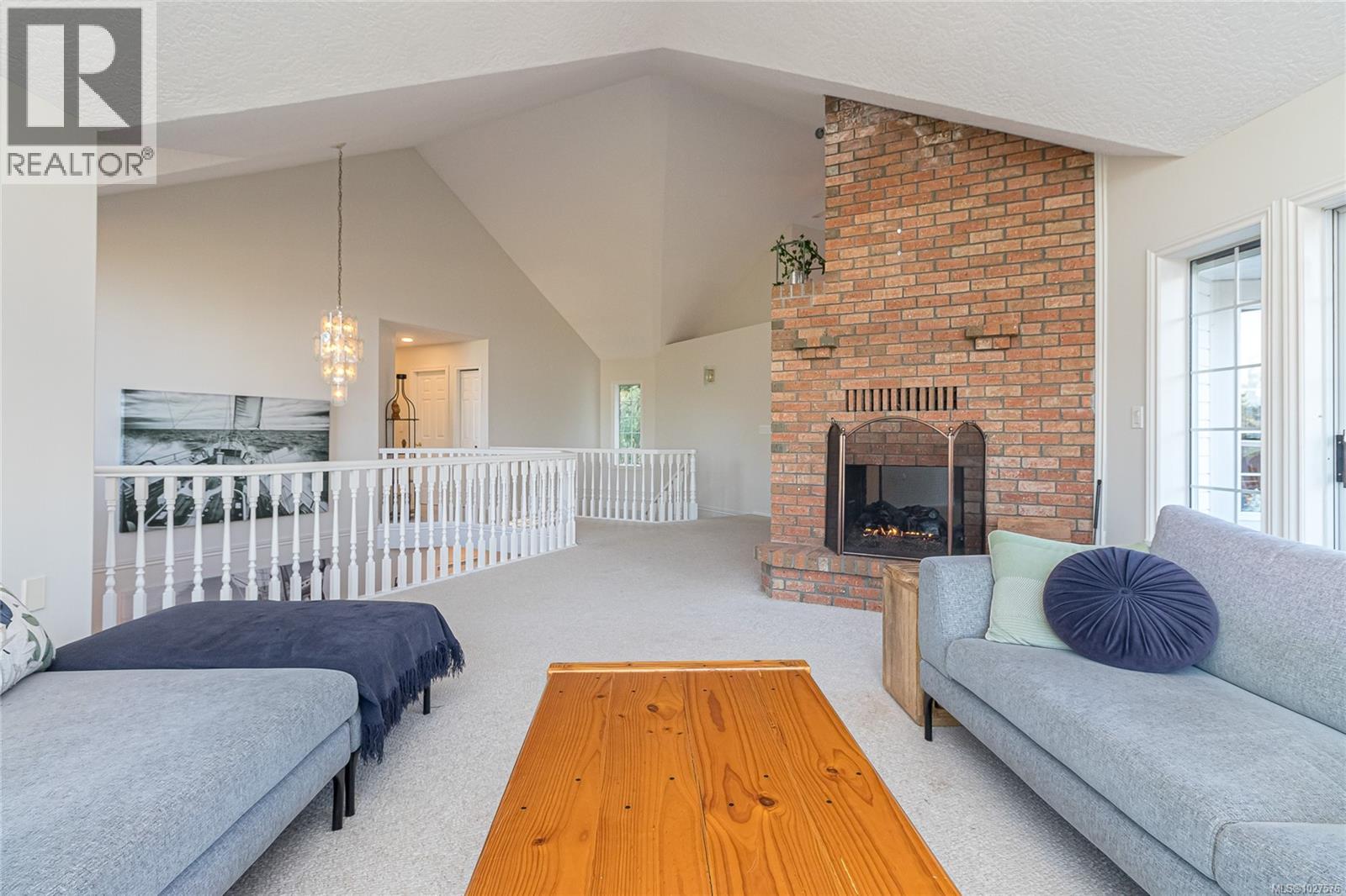 11474 Sumac Dr, North Saanich