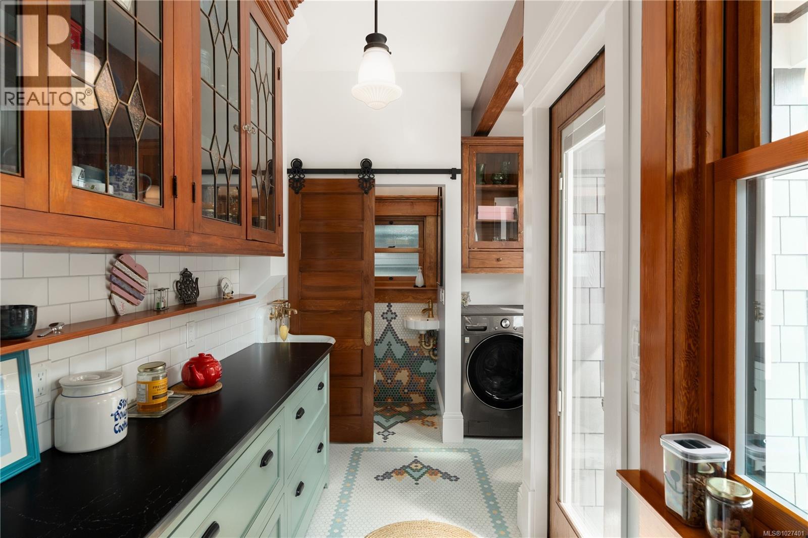  1215 Richardson Street, Victoria