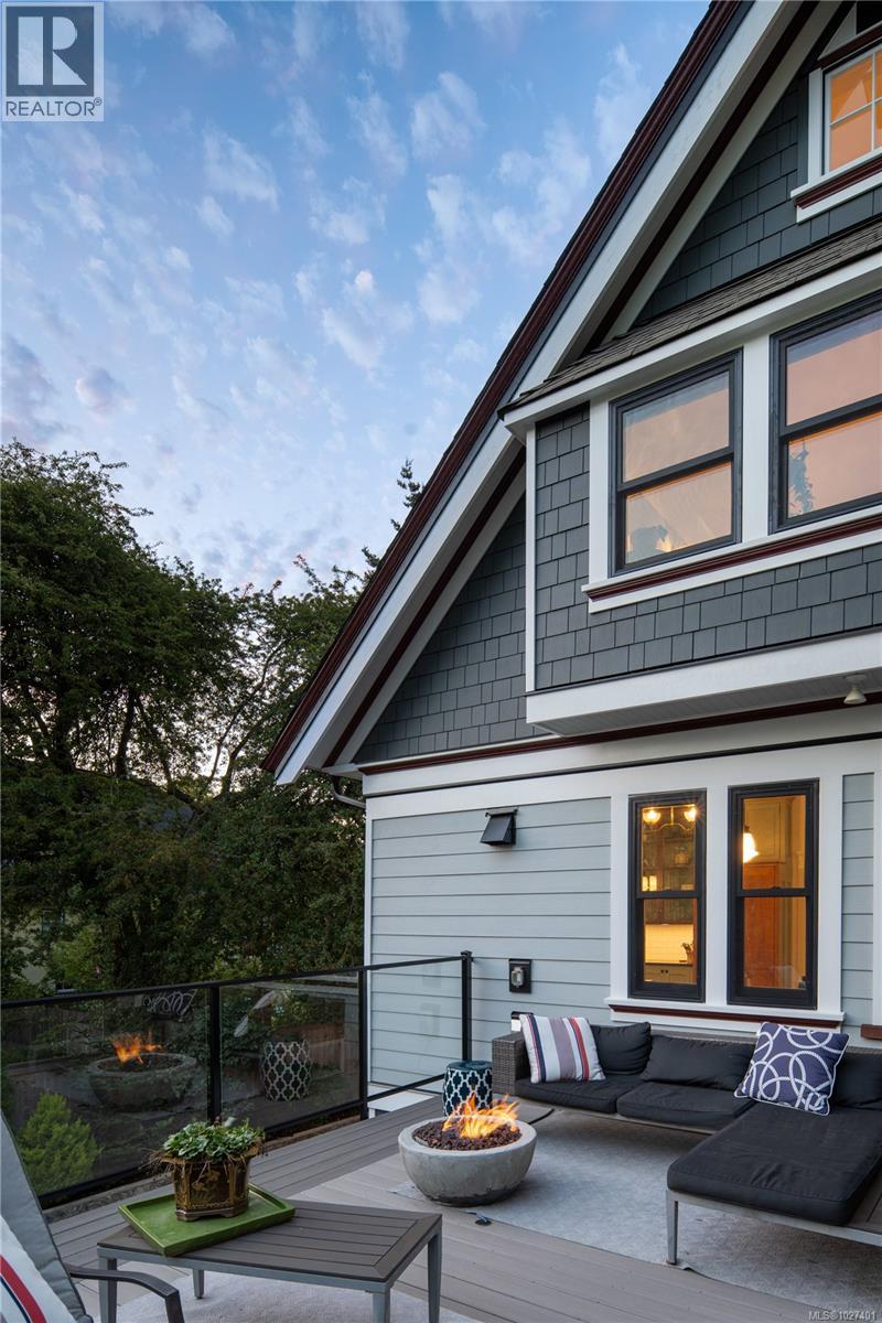  1215 Richardson Street, Victoria