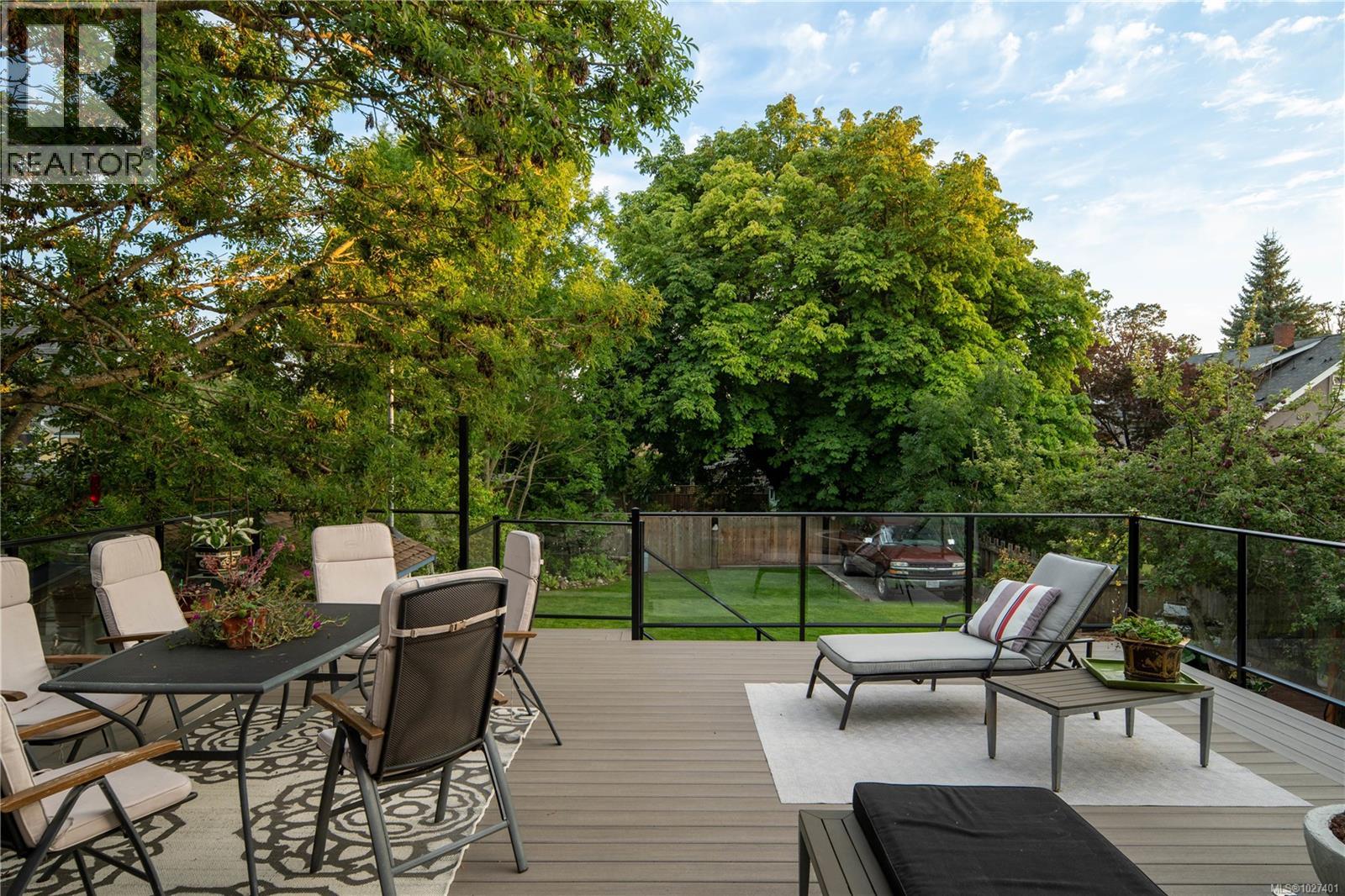  1215 Richardson Street, Victoria