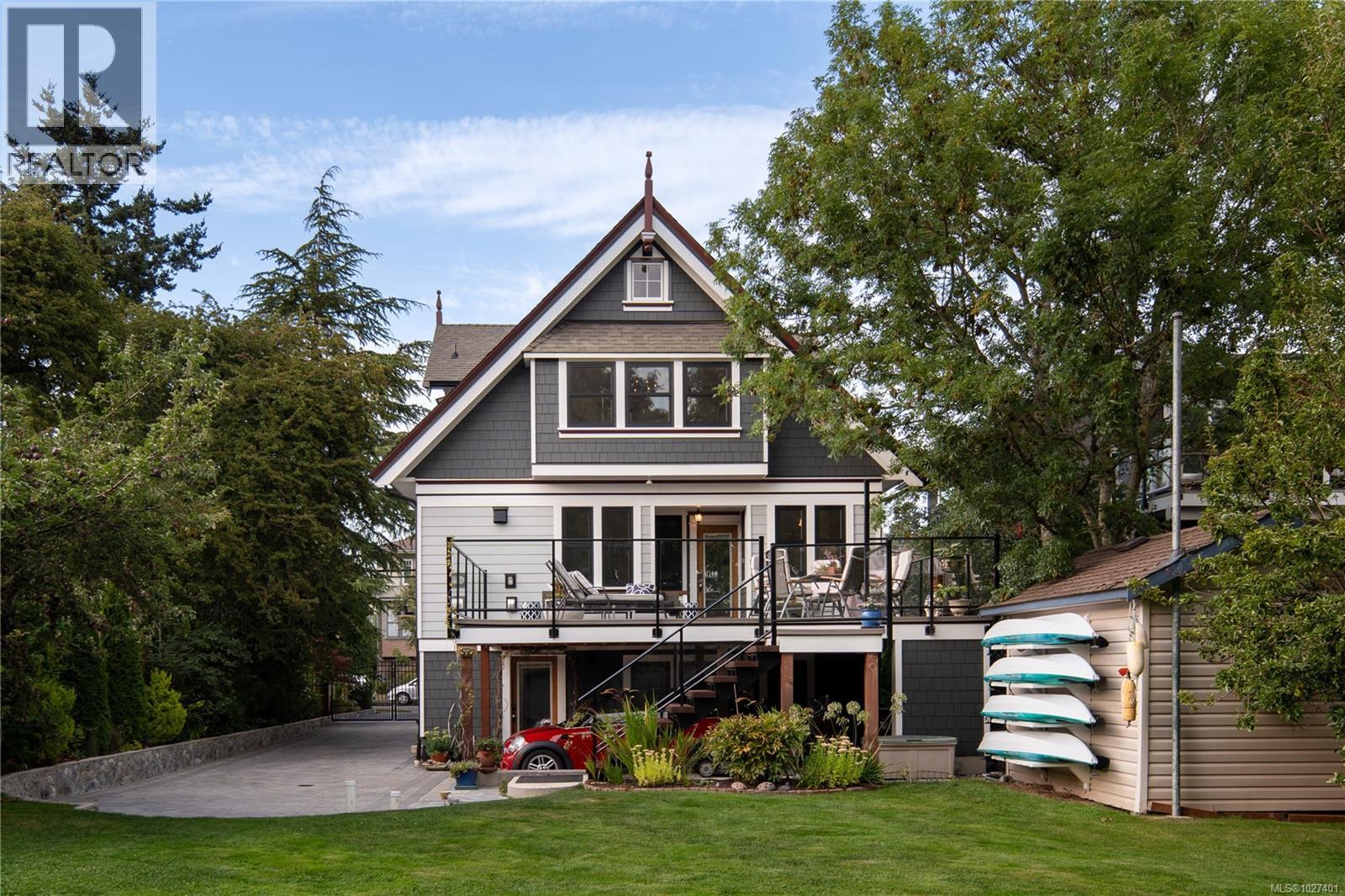  1215 Richardson Street, Victoria