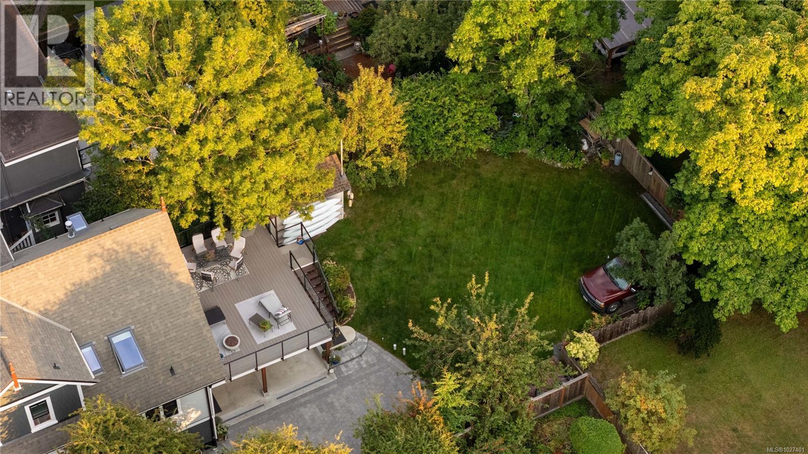  1215 Richardson Street, Victoria