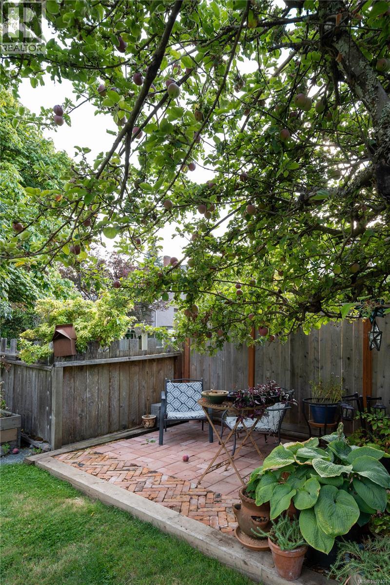  1215 Richardson Street, Victoria