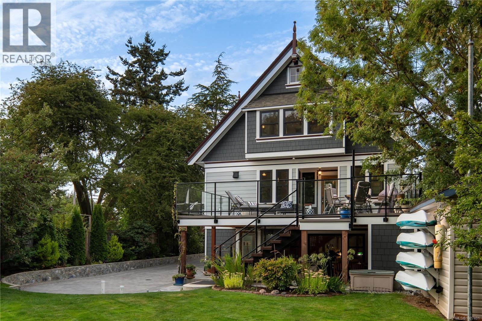  1215 Richardson Street, Victoria