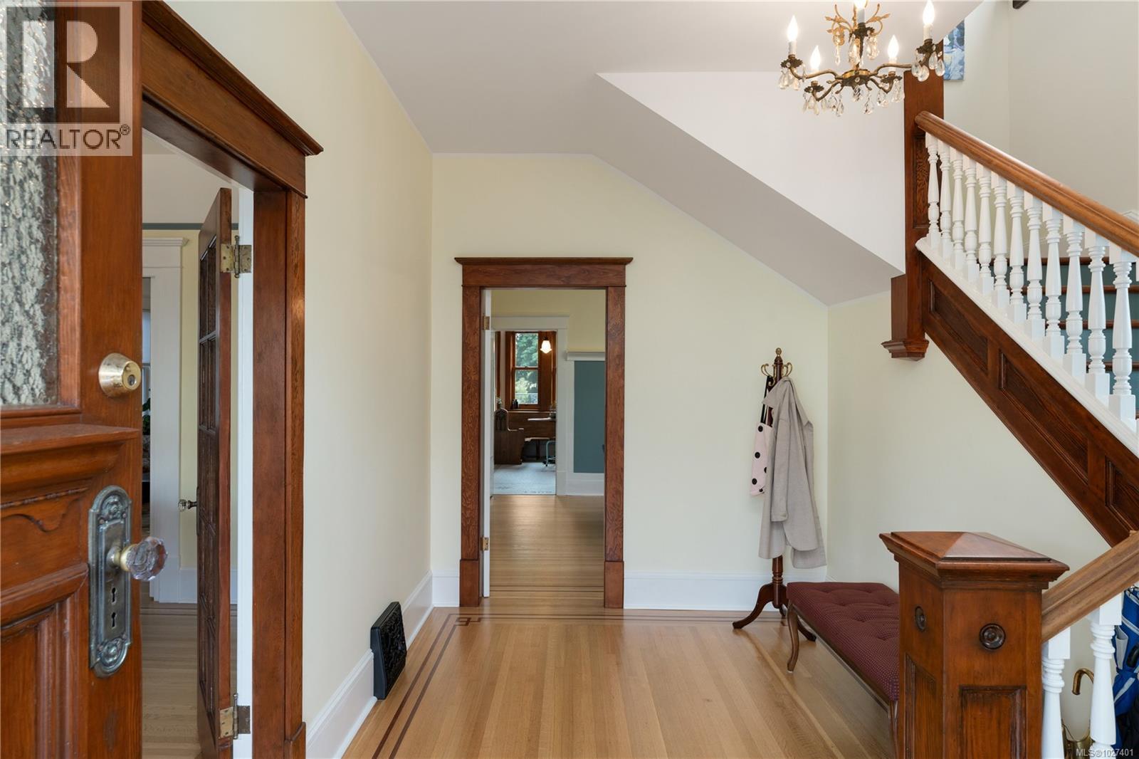  1215 Richardson Street, Victoria