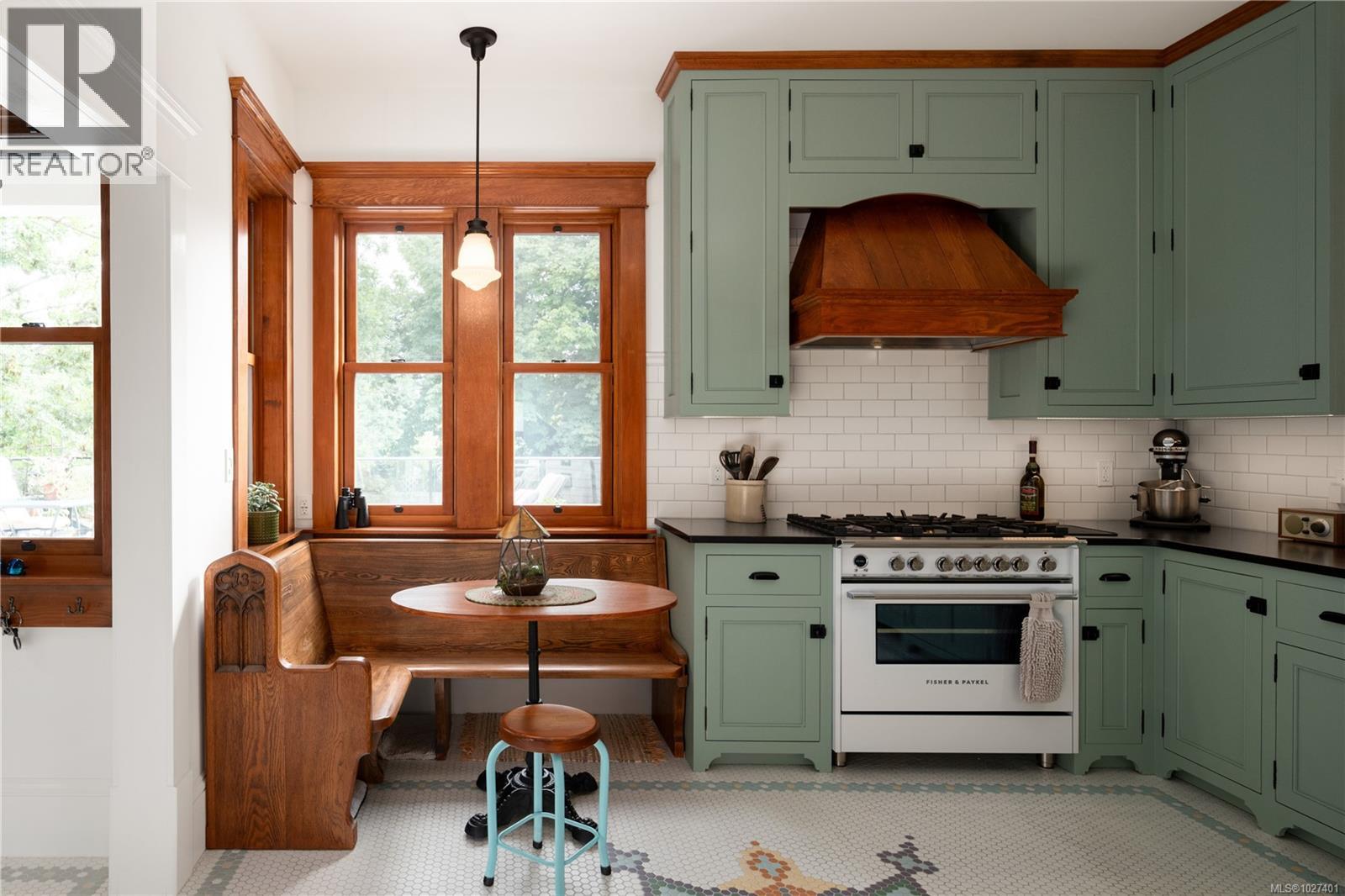  1215 Richardson Street, Victoria