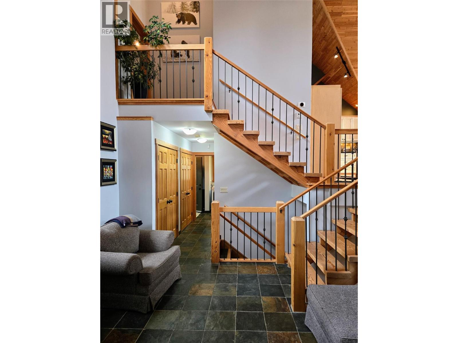 2517 Cobblestone Trail, Invermere