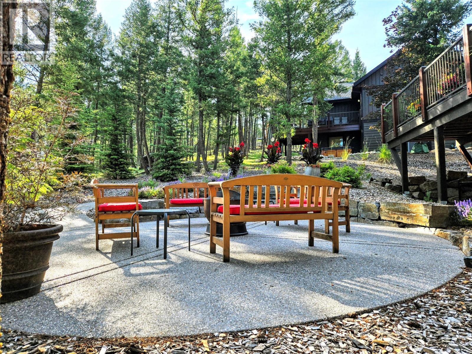 2517 Cobblestone Trail, Invermere