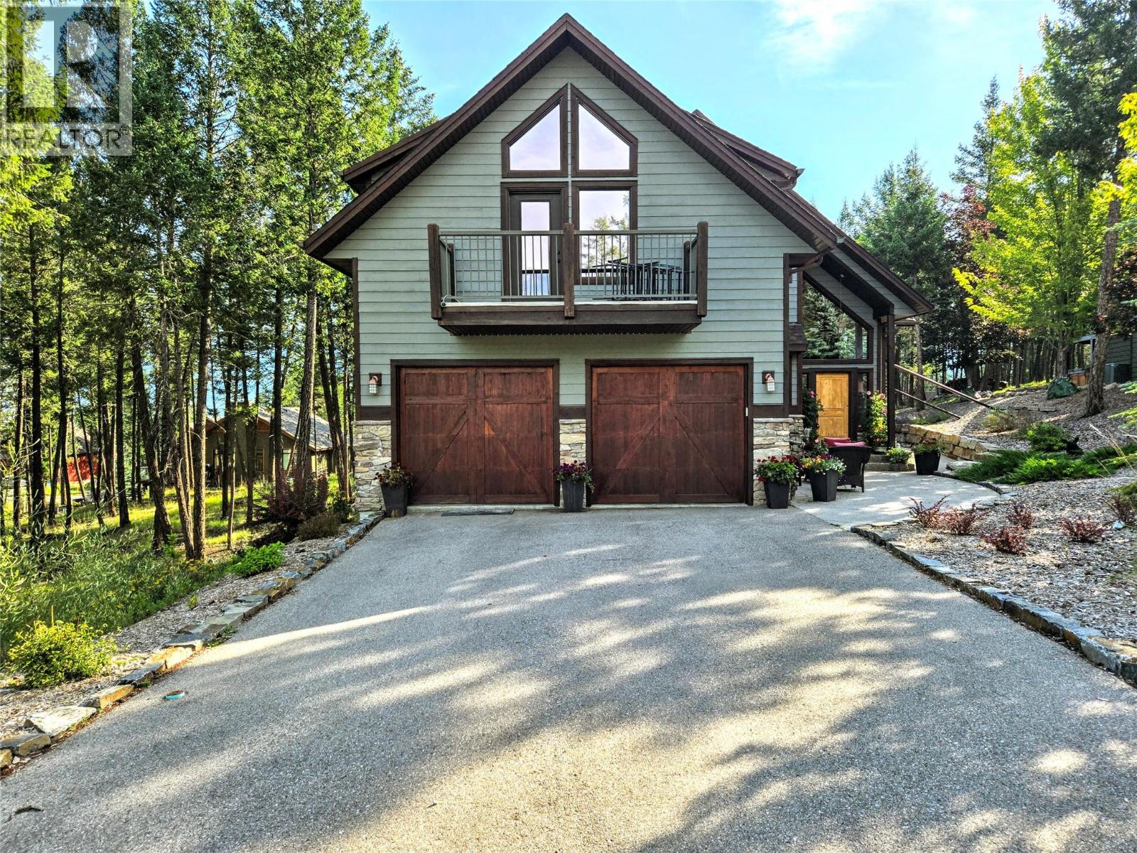 2517 Cobblestone Trail, Invermere