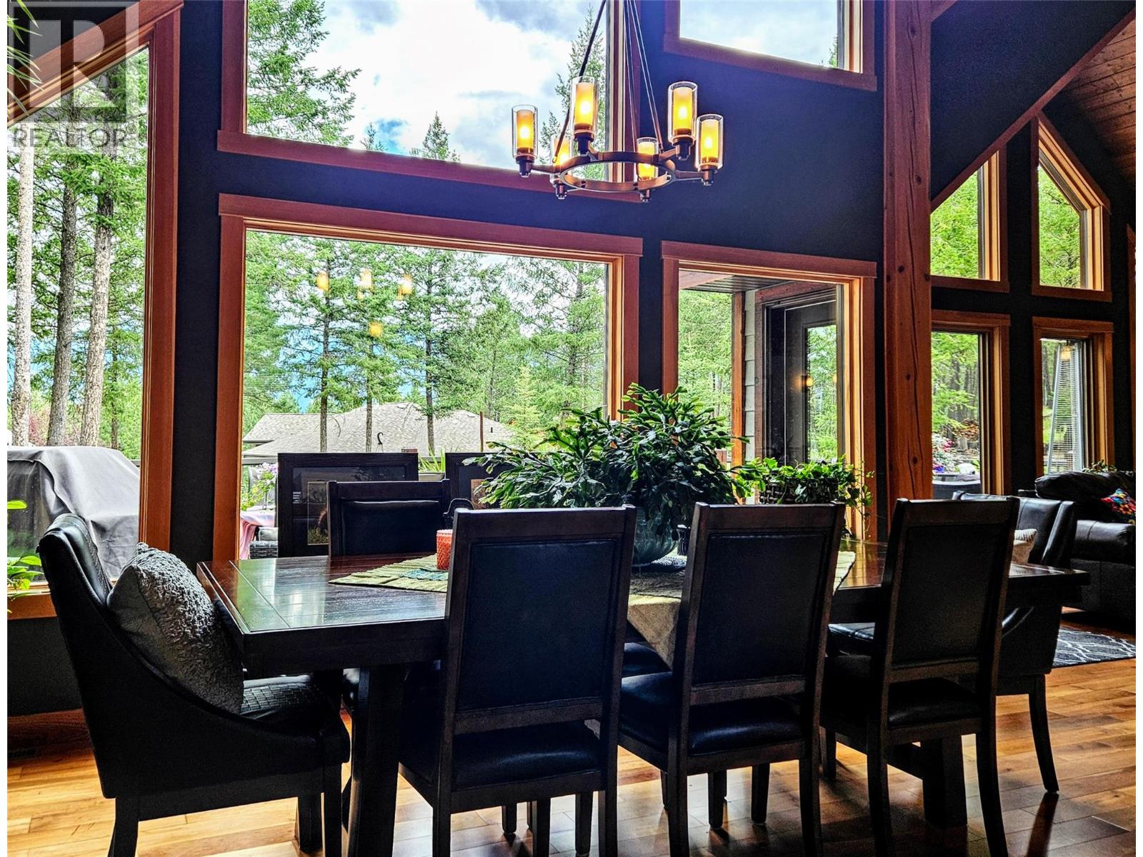 2517 Cobblestone Trail, Invermere