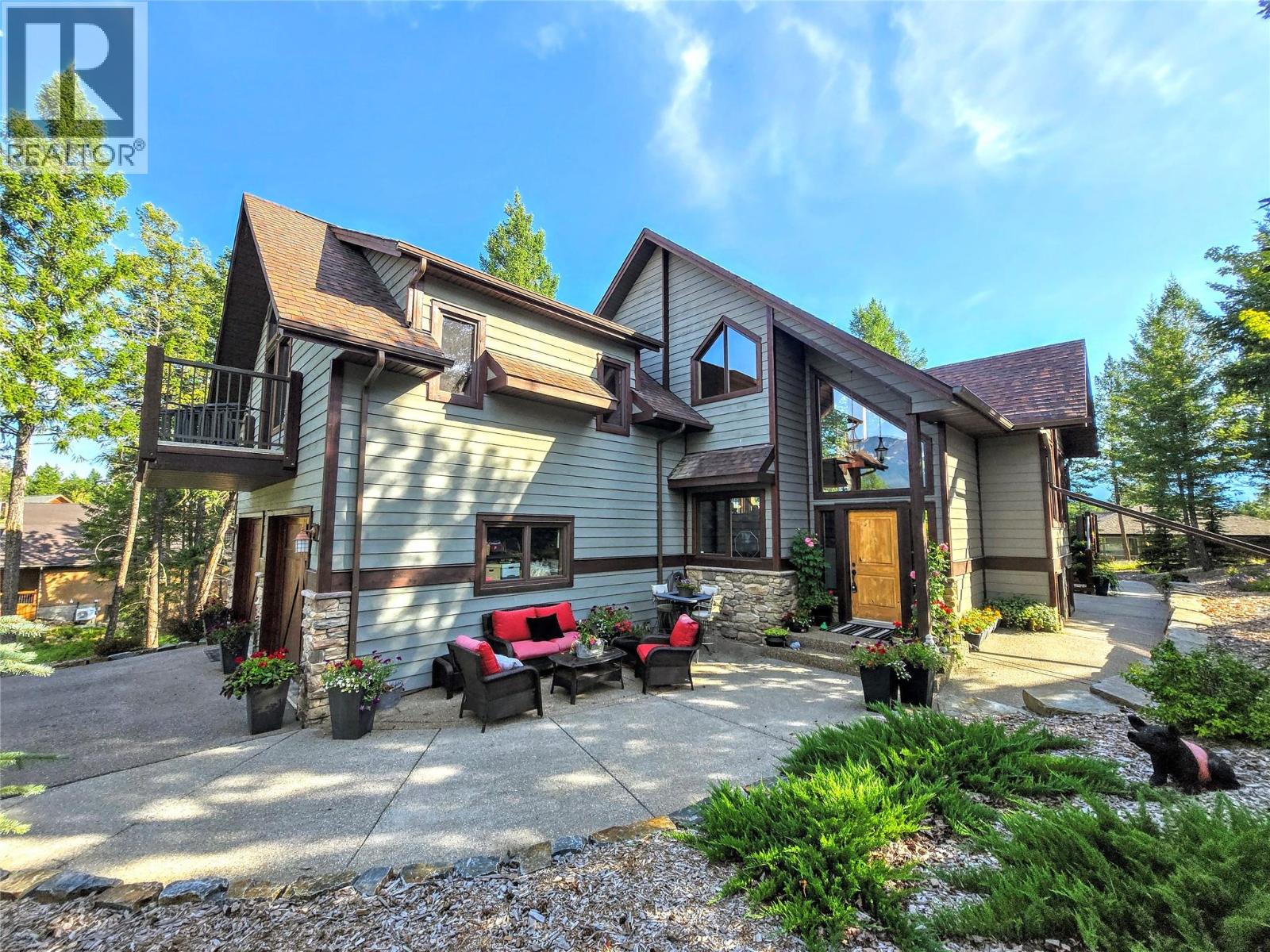 2517 Cobblestone Trail, Invermere