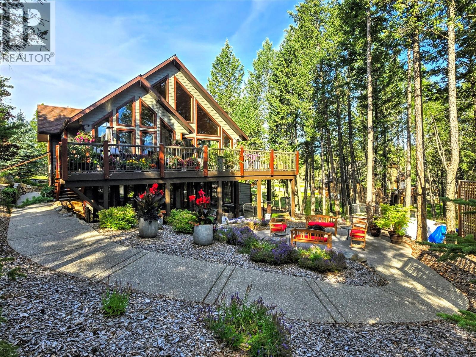 2517 Cobblestone Trail, Invermere