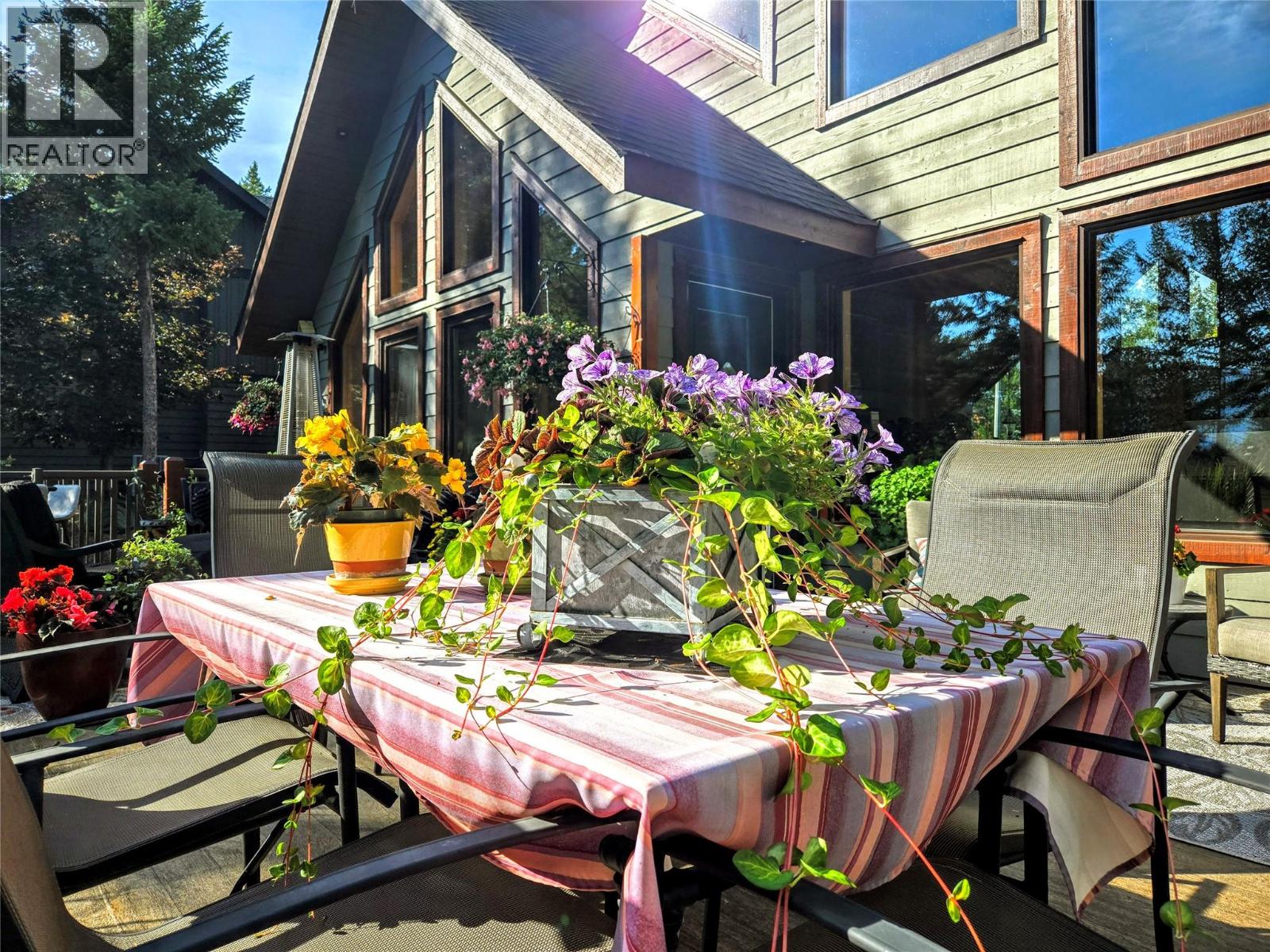 2517 Cobblestone Trail, Invermere