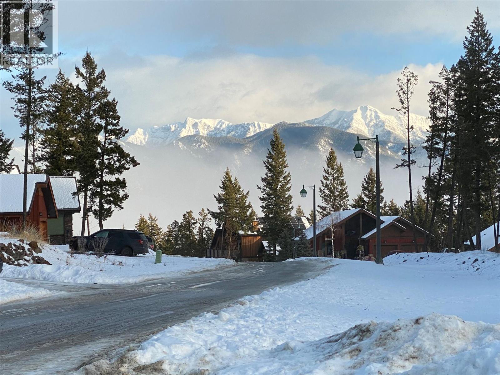 2517 Cobblestone Trail, Invermere