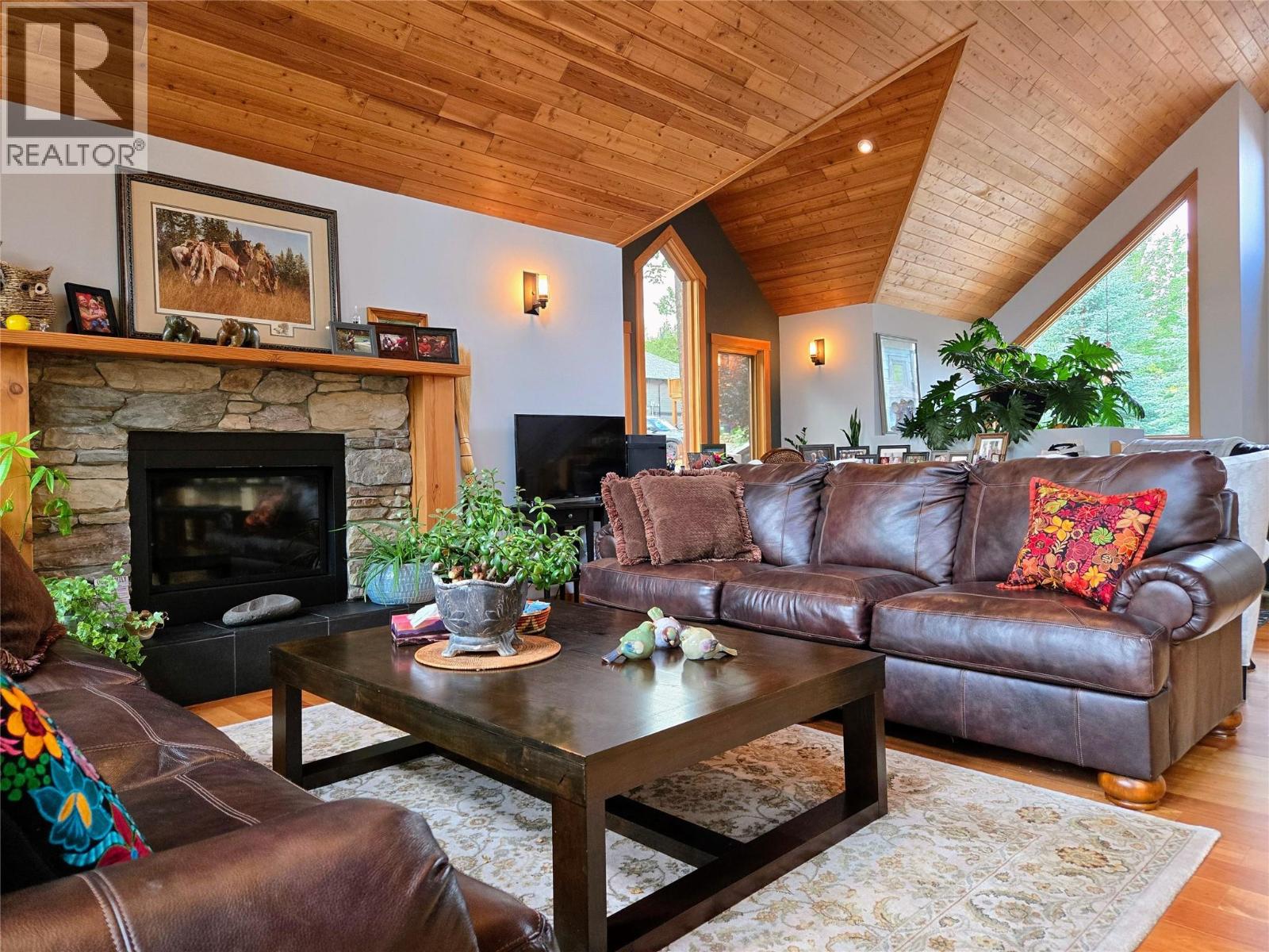 2517 Cobblestone Trail, Invermere