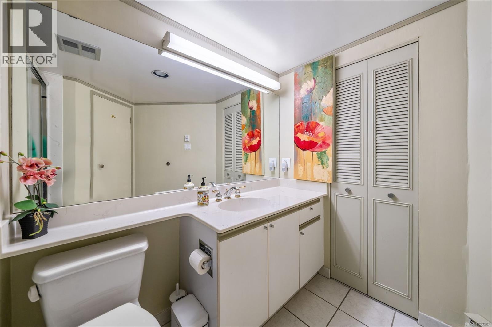 605 1234 Wharf Street, Victoria