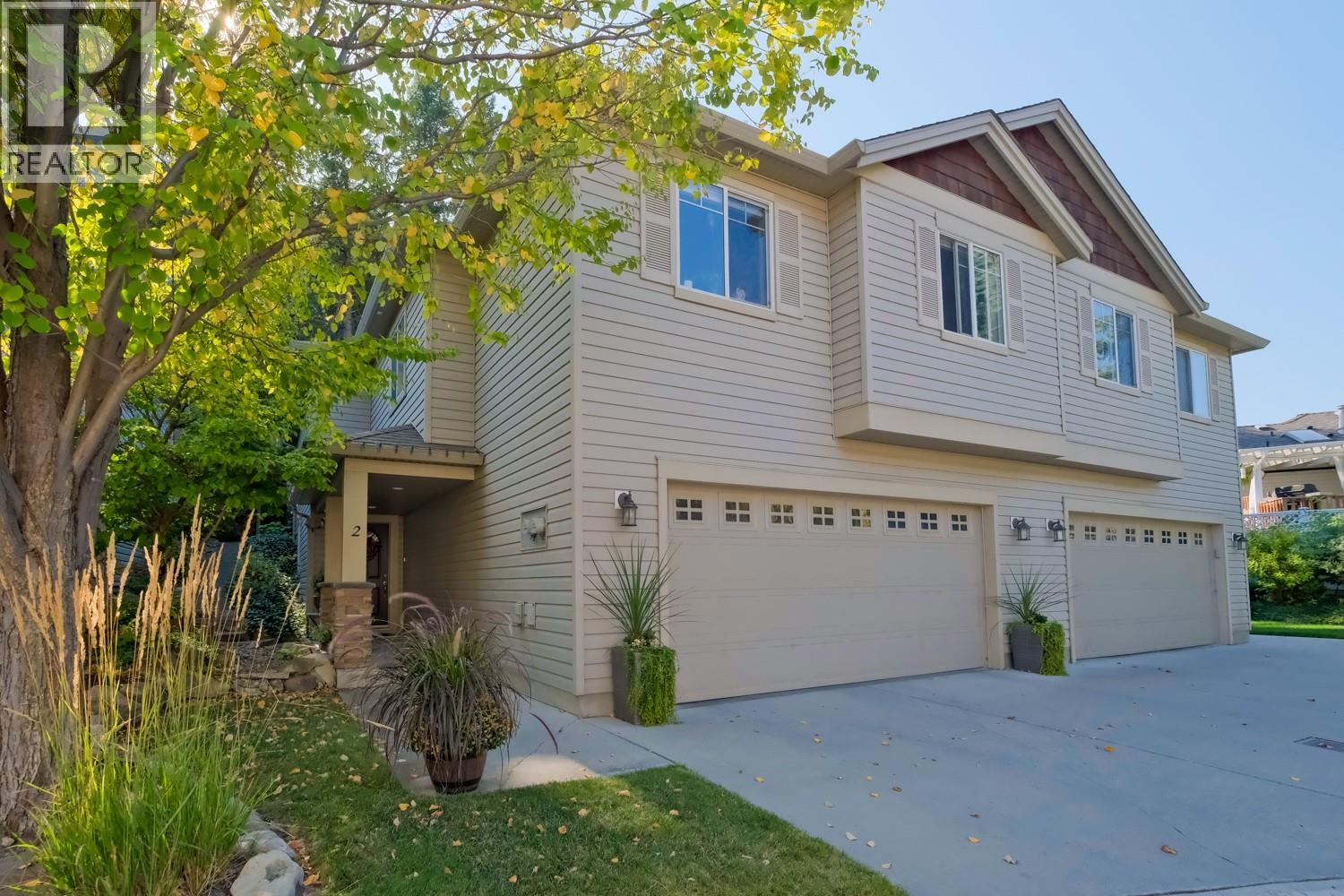 2 2175 Shannon Ridge Drive, West Kelowna