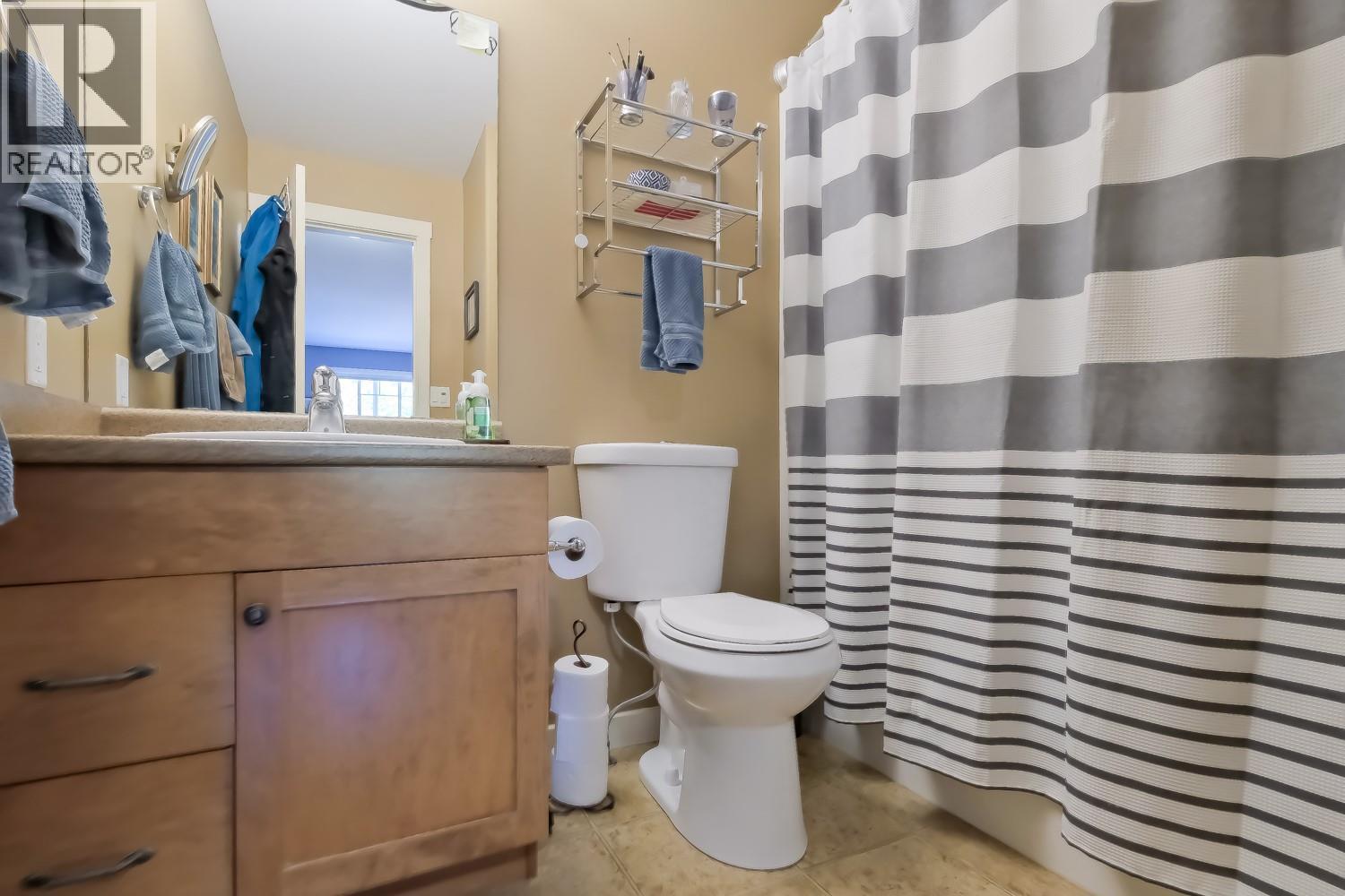 2 2175 Shannon Ridge Drive, West Kelowna