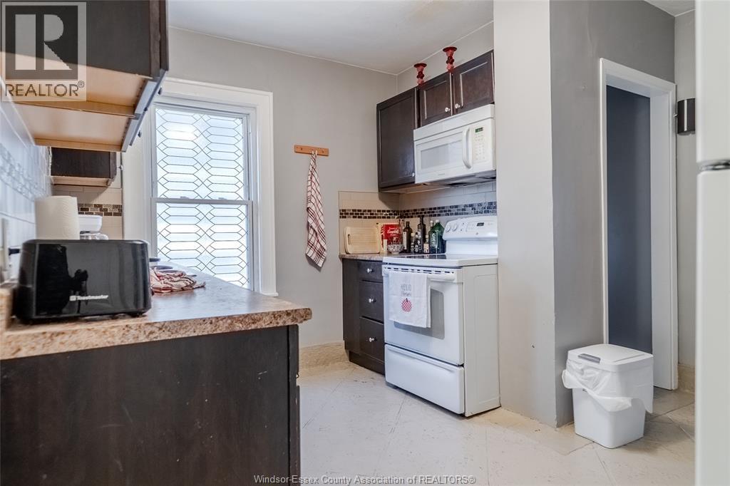 1341-43 BENJAMIN AVENUE - 15