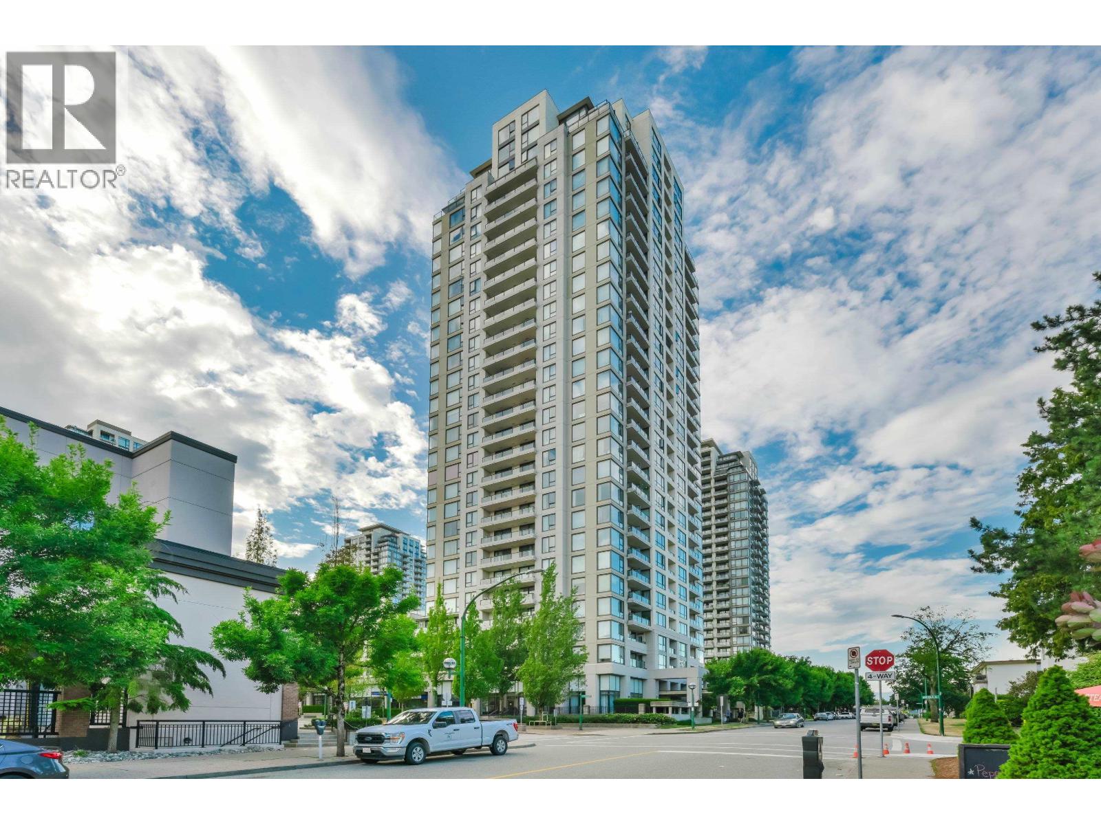 2508 7063 HALL AVENUE