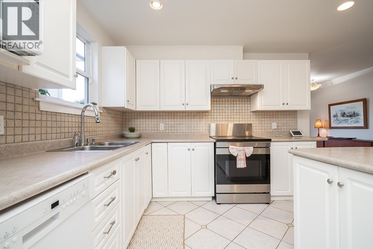 2168 CENTRAL AVENUE, Port Coquitlam