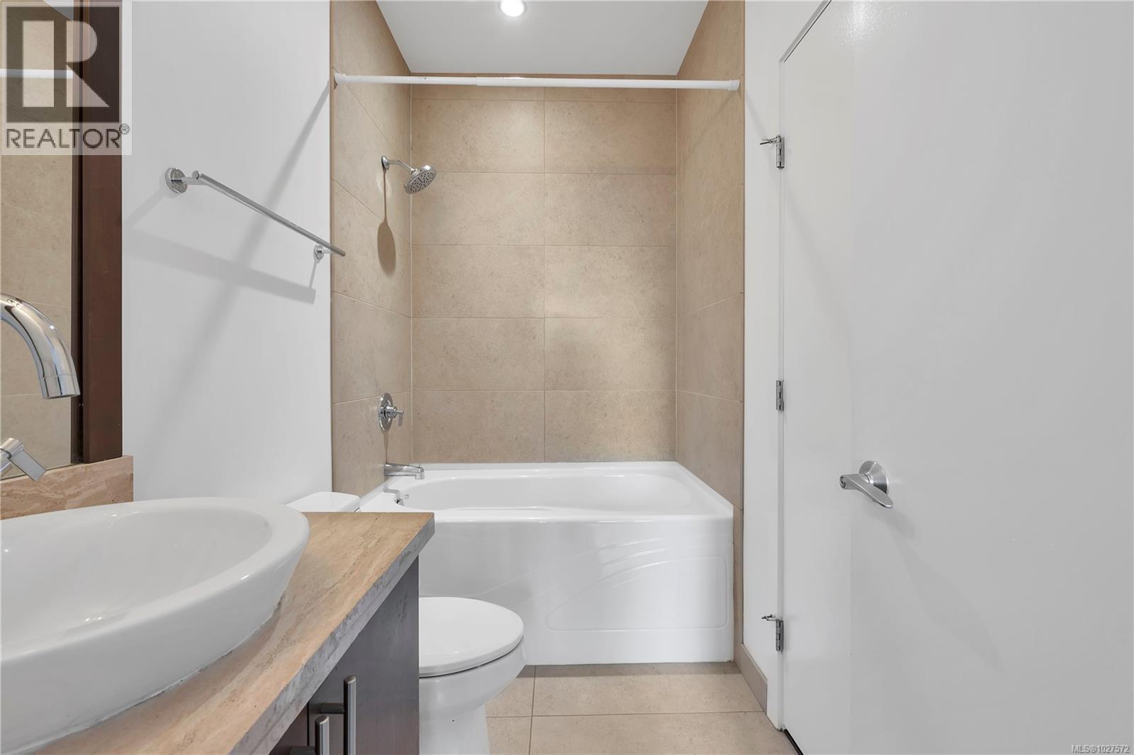 103 194 Beachside Dr, Parksville