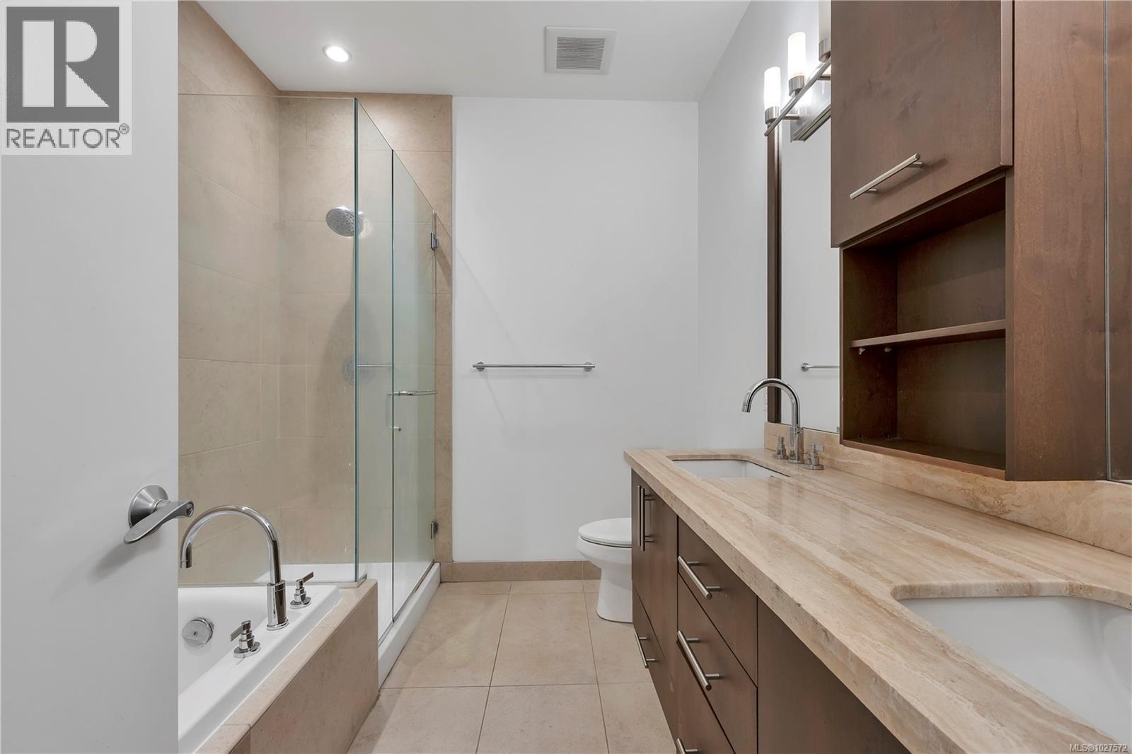 #103 194 Beachside Dr - 31