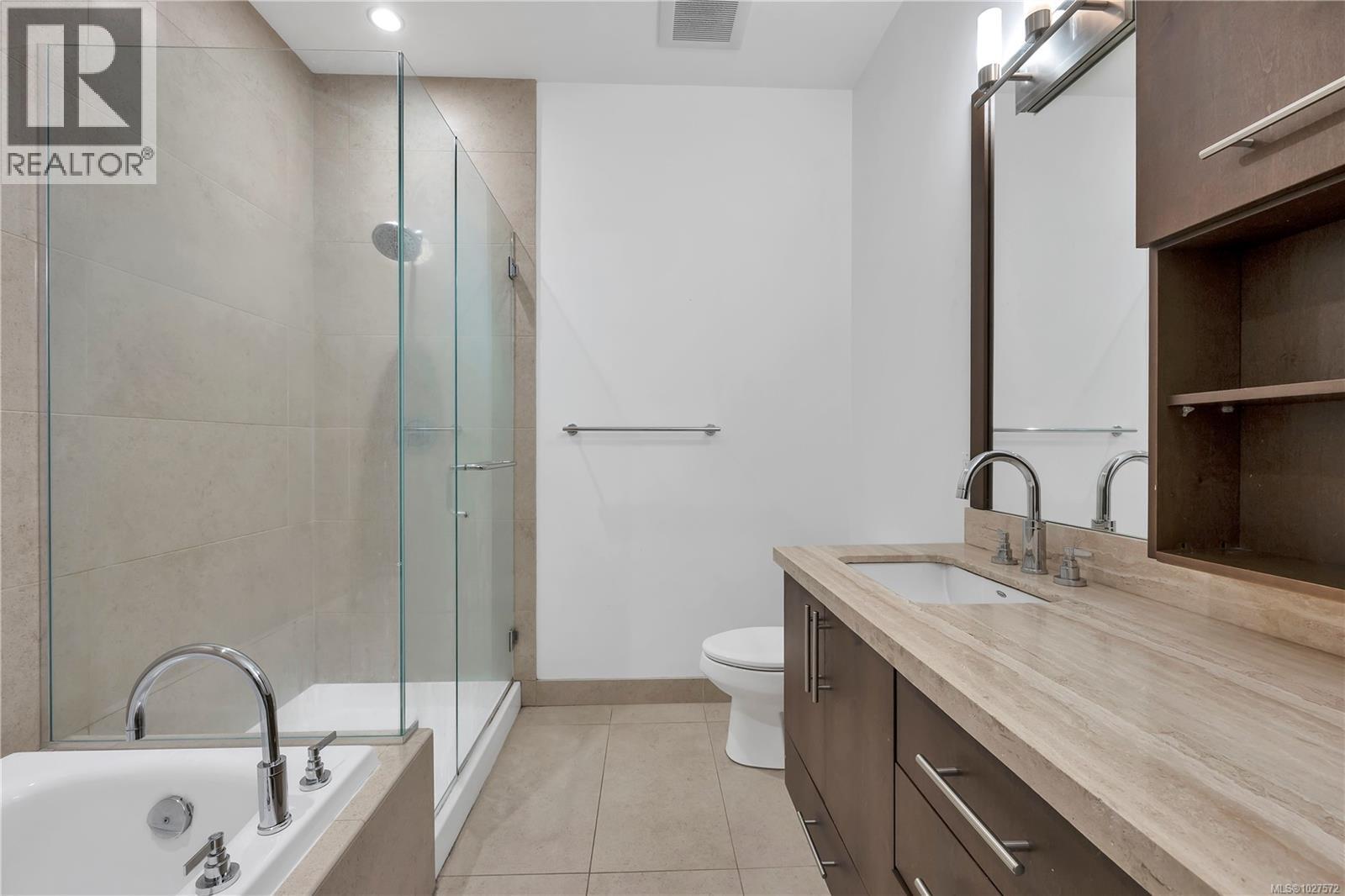 #103 194 Beachside Dr - 32