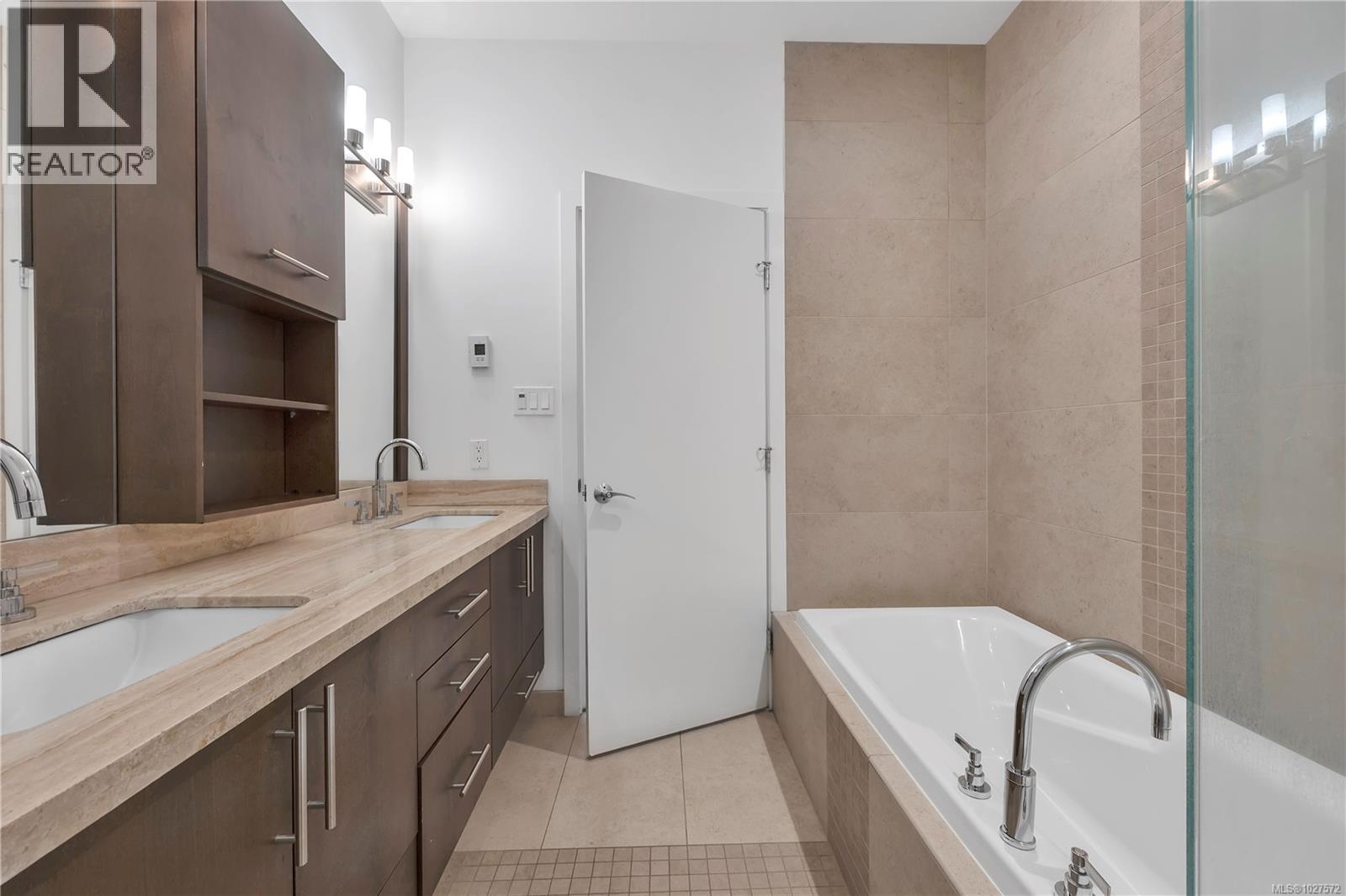 103 194 Beachside Dr, Parksville