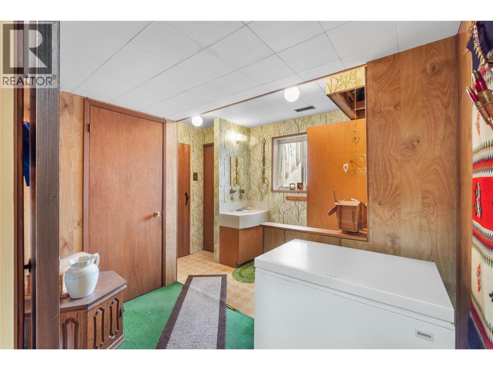 2627 Greenfield Avenue, Kamloops