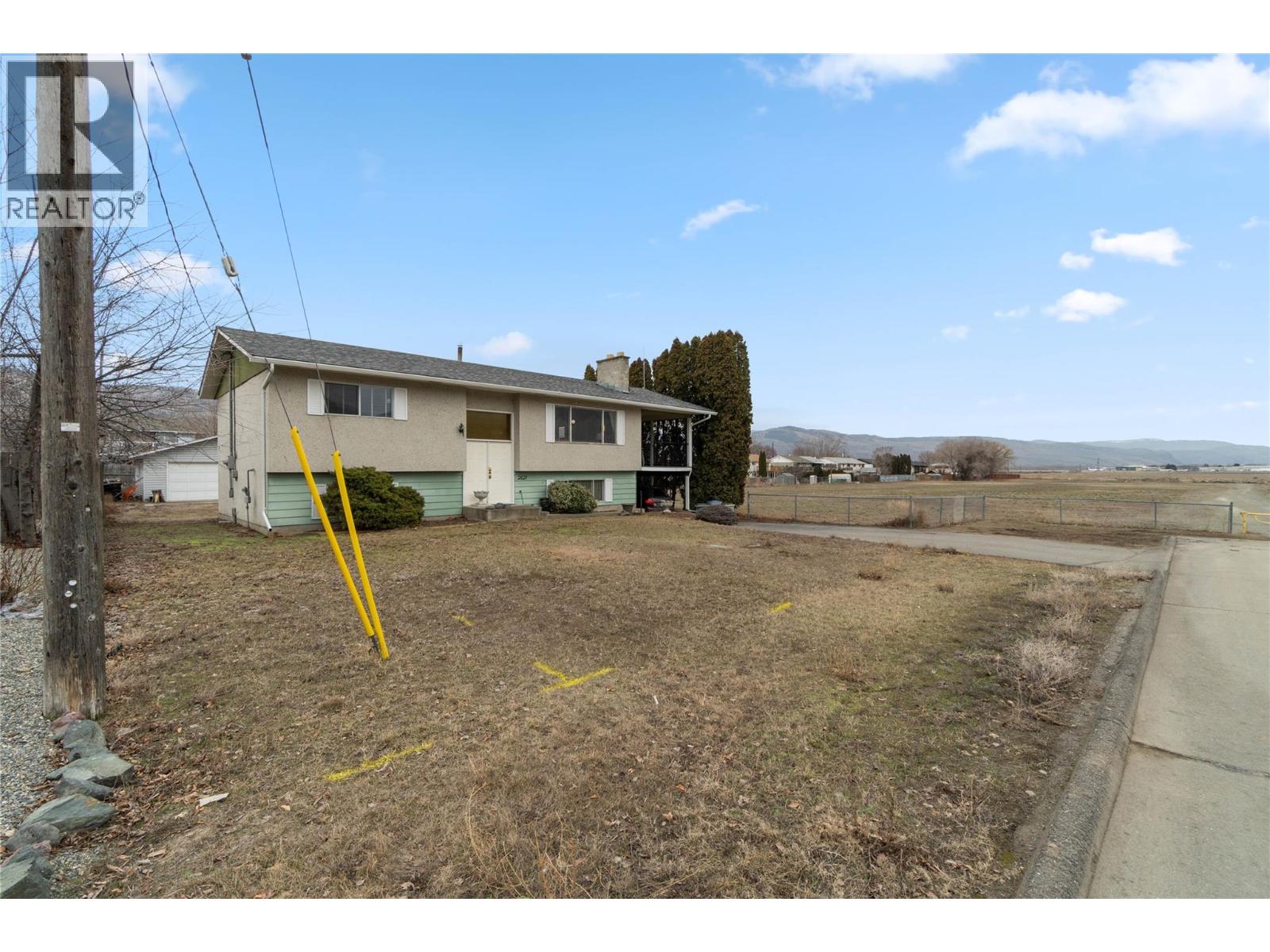 2627 Greenfield Avenue, Kamloops