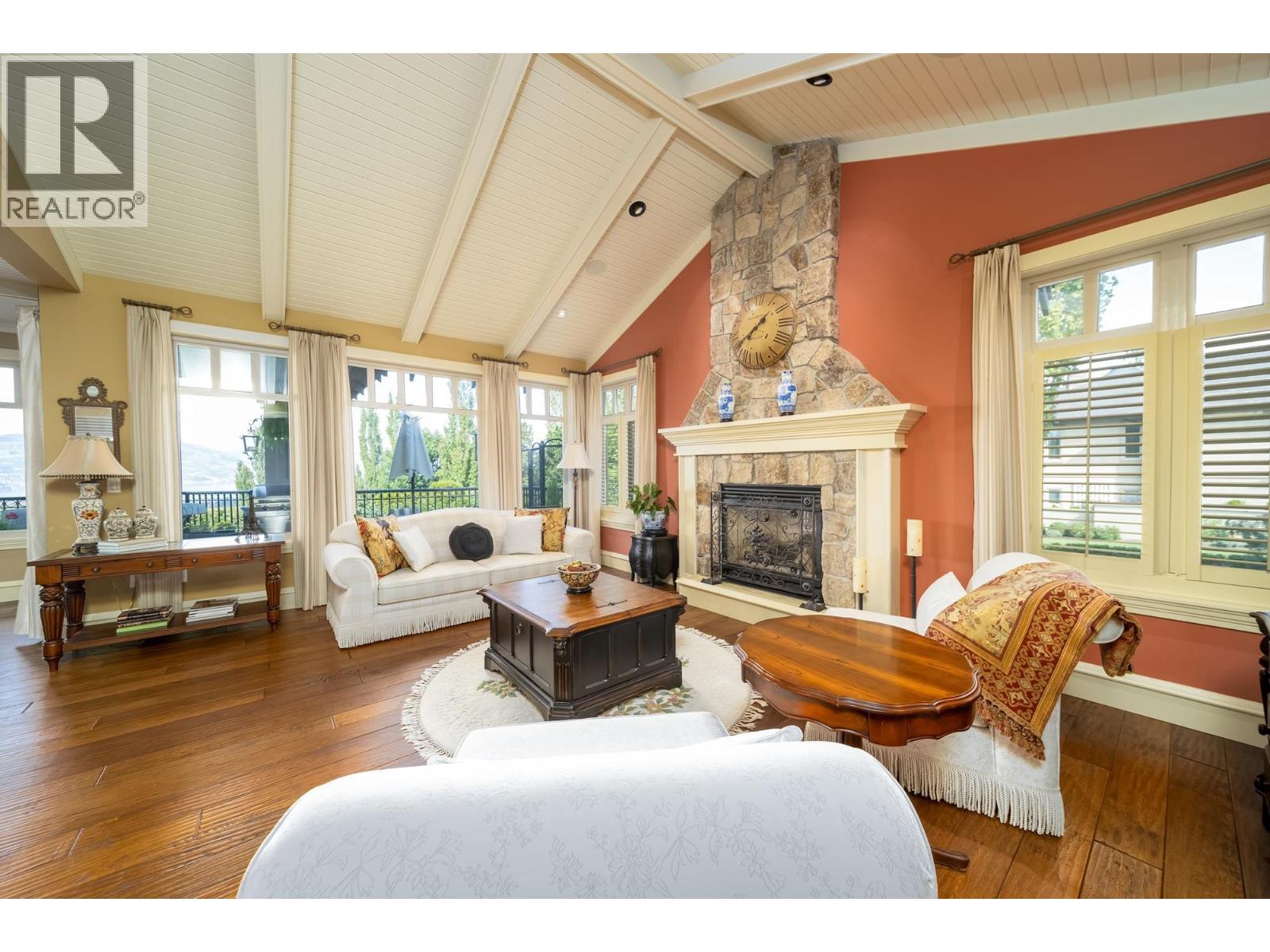  698 Arbor View Drive, Kelowna