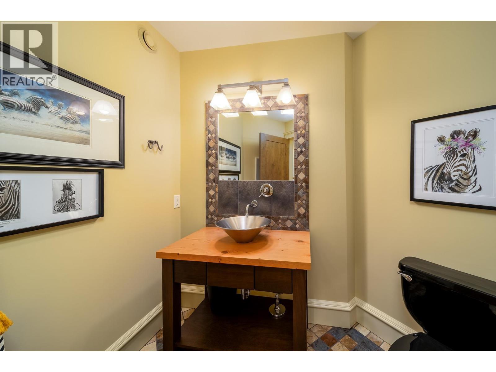  698 Arbor View Drive, Kelowna