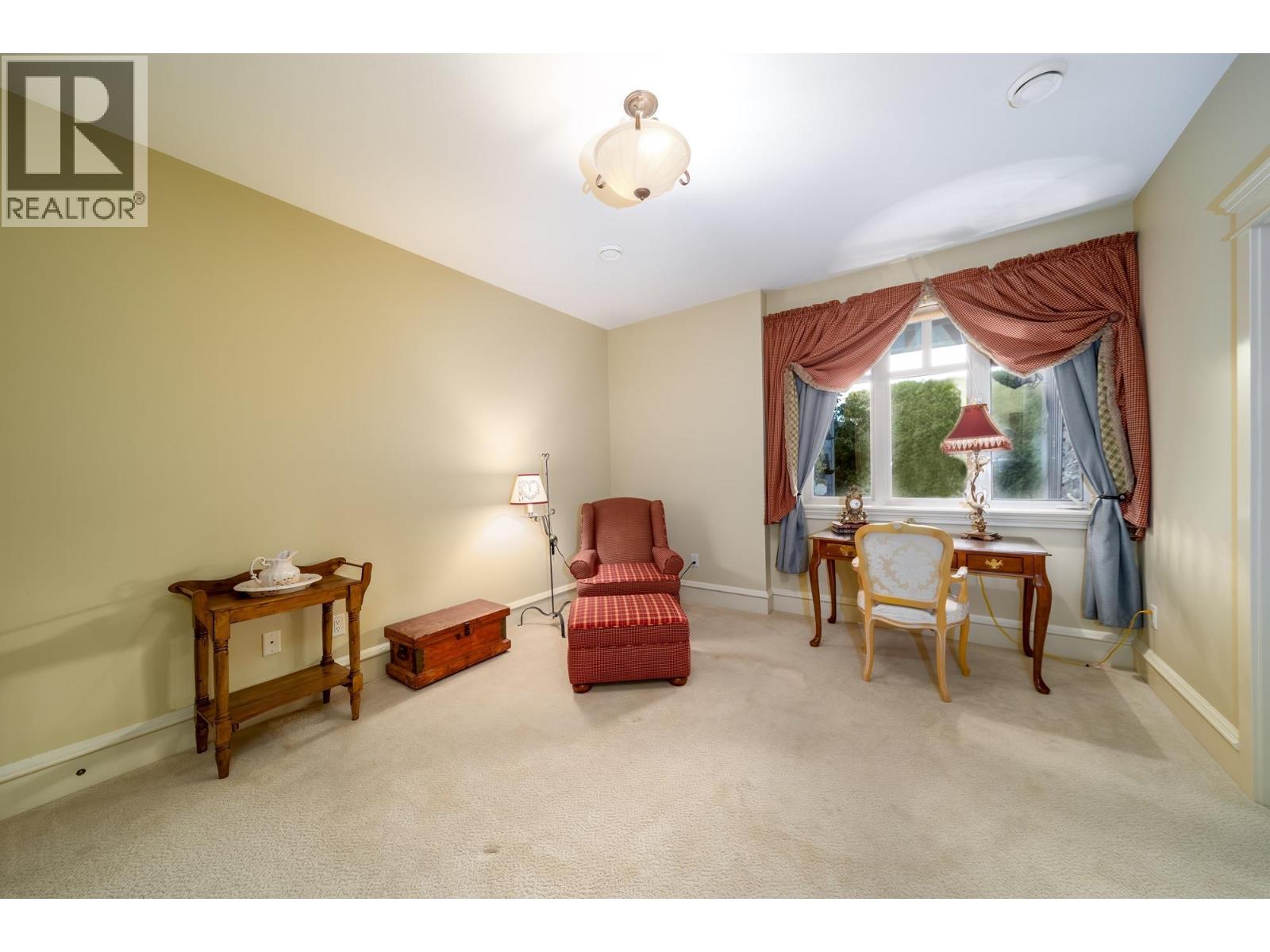  698 Arbor View Drive, Kelowna