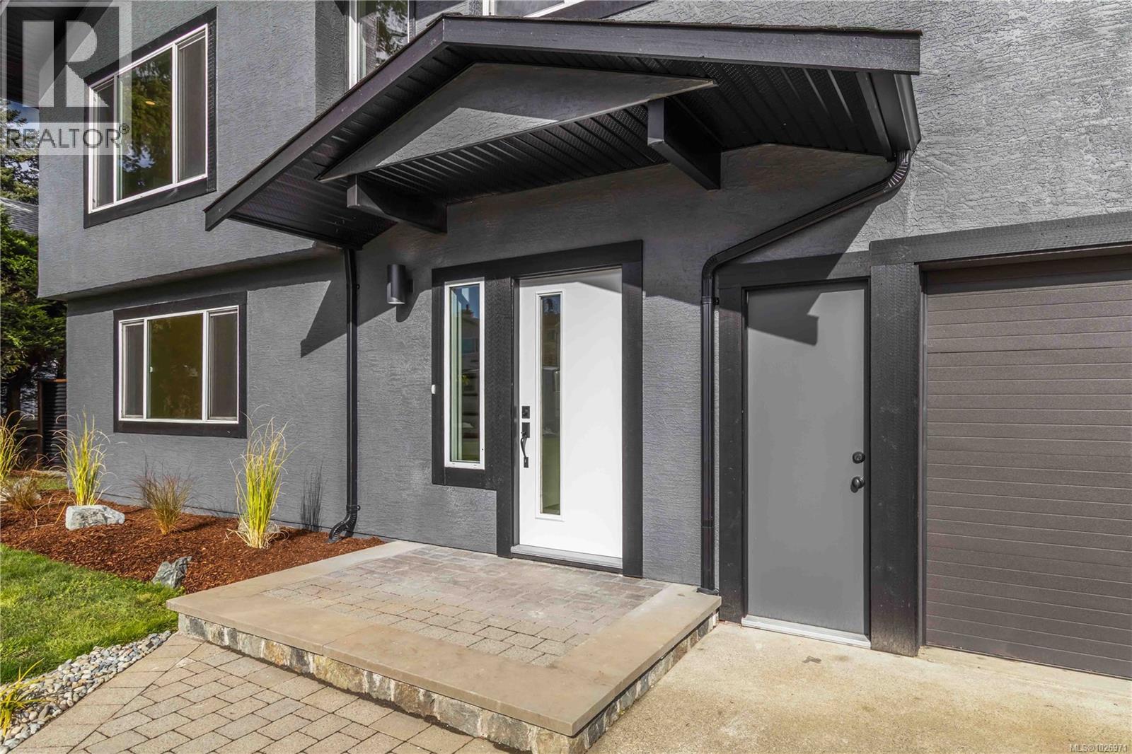 1964 Genoa Pl, Central Saanich