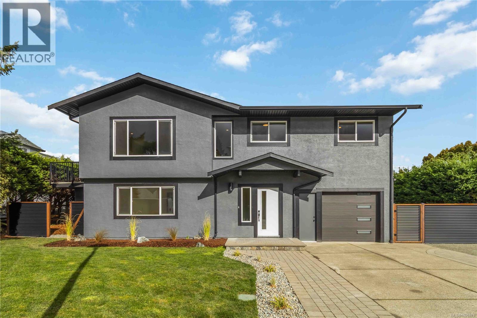 1964 Genoa Pl, Central Saanich