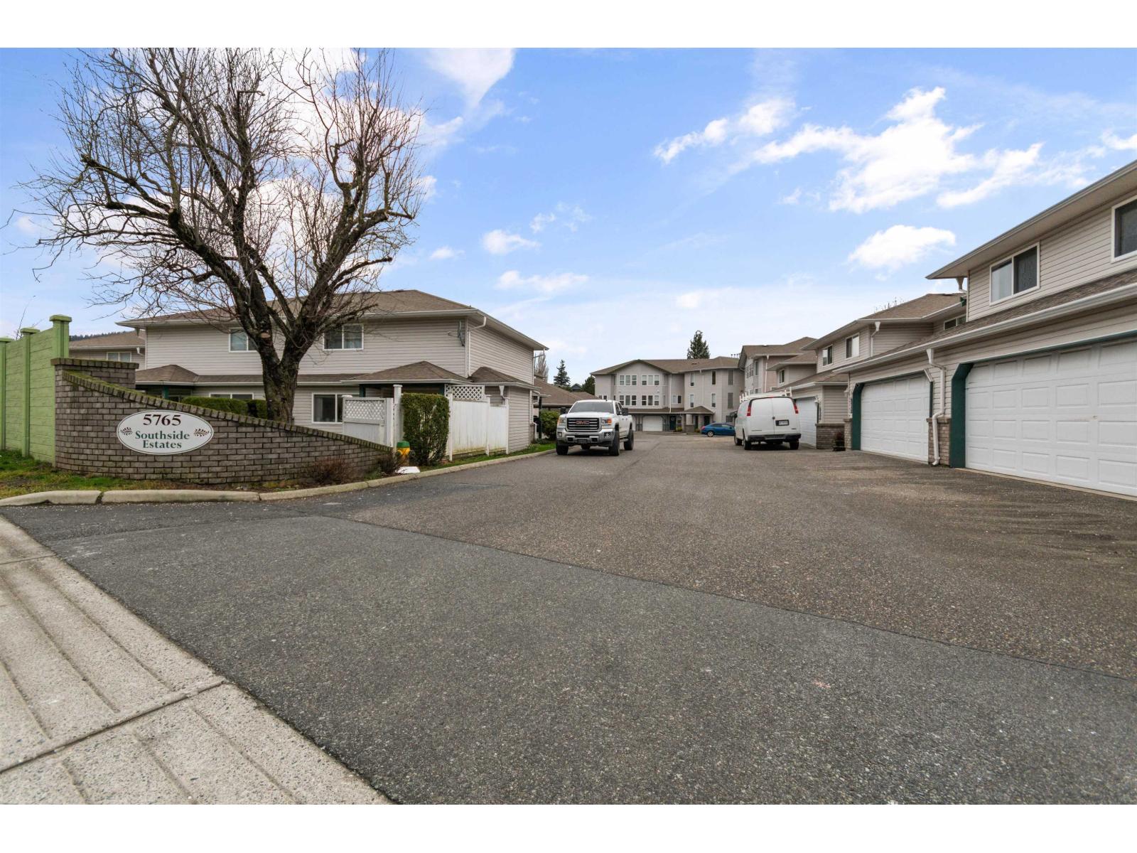 308 5765 VEDDER ROAD, Garrison Crossing