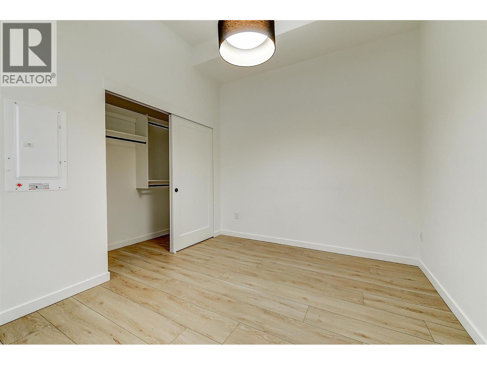 660 Cawston Avenue N Unit# 106, Kelowna