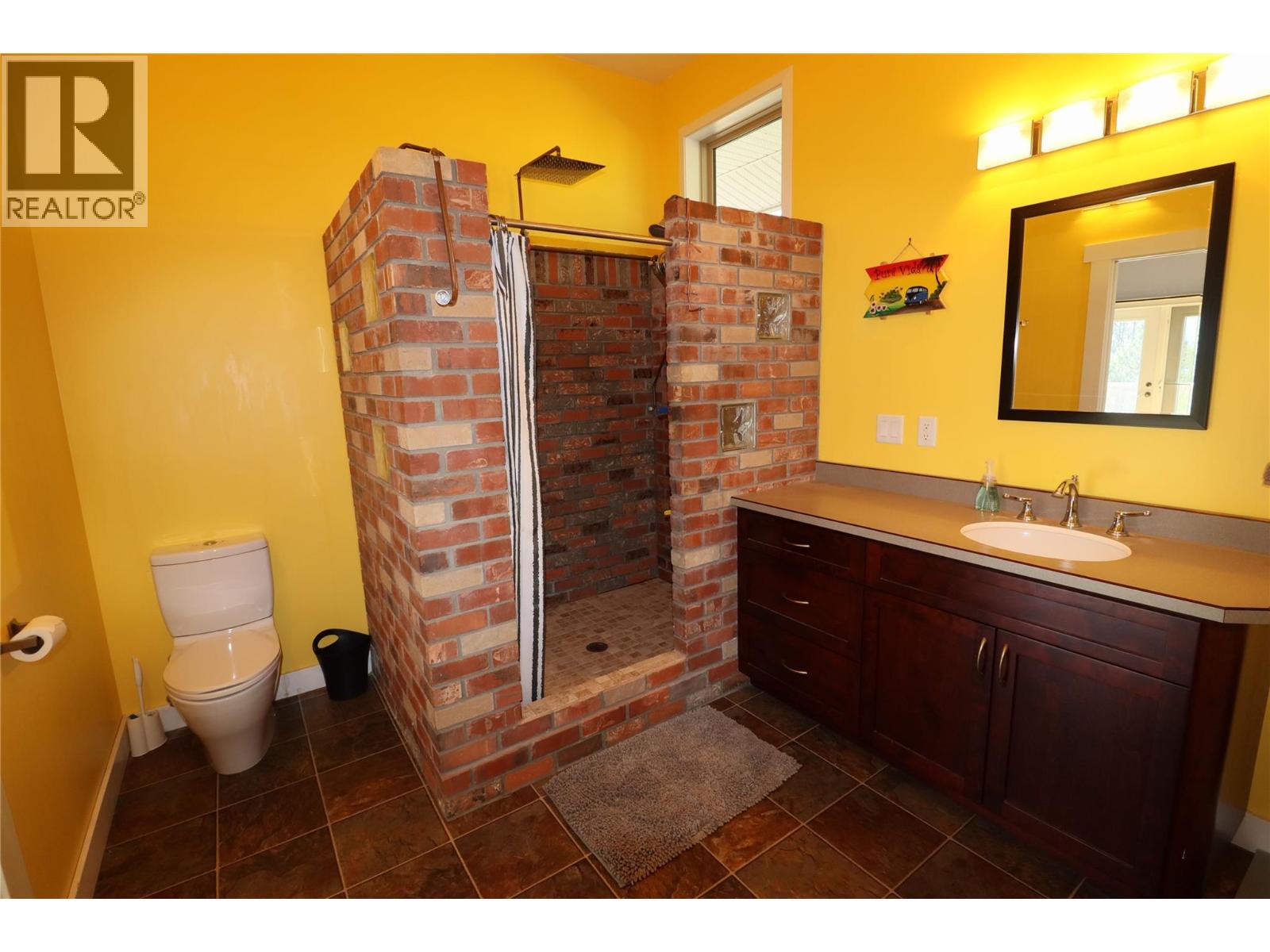 3285 EAGLE RIDGE Road, Grand Forks