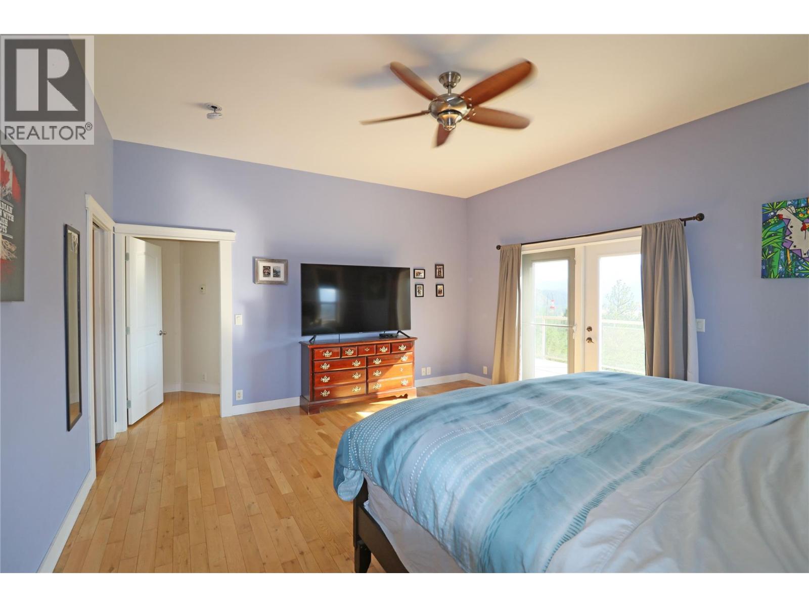 3285 EAGLE RIDGE Road, Grand Forks