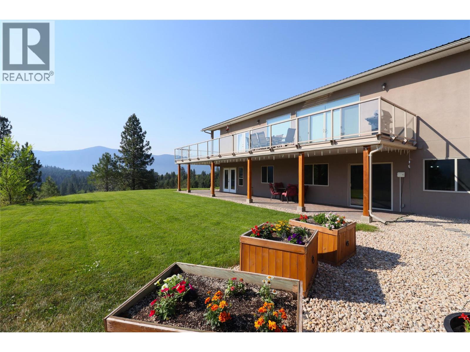 3285 EAGLE RIDGE Road, Grand Forks