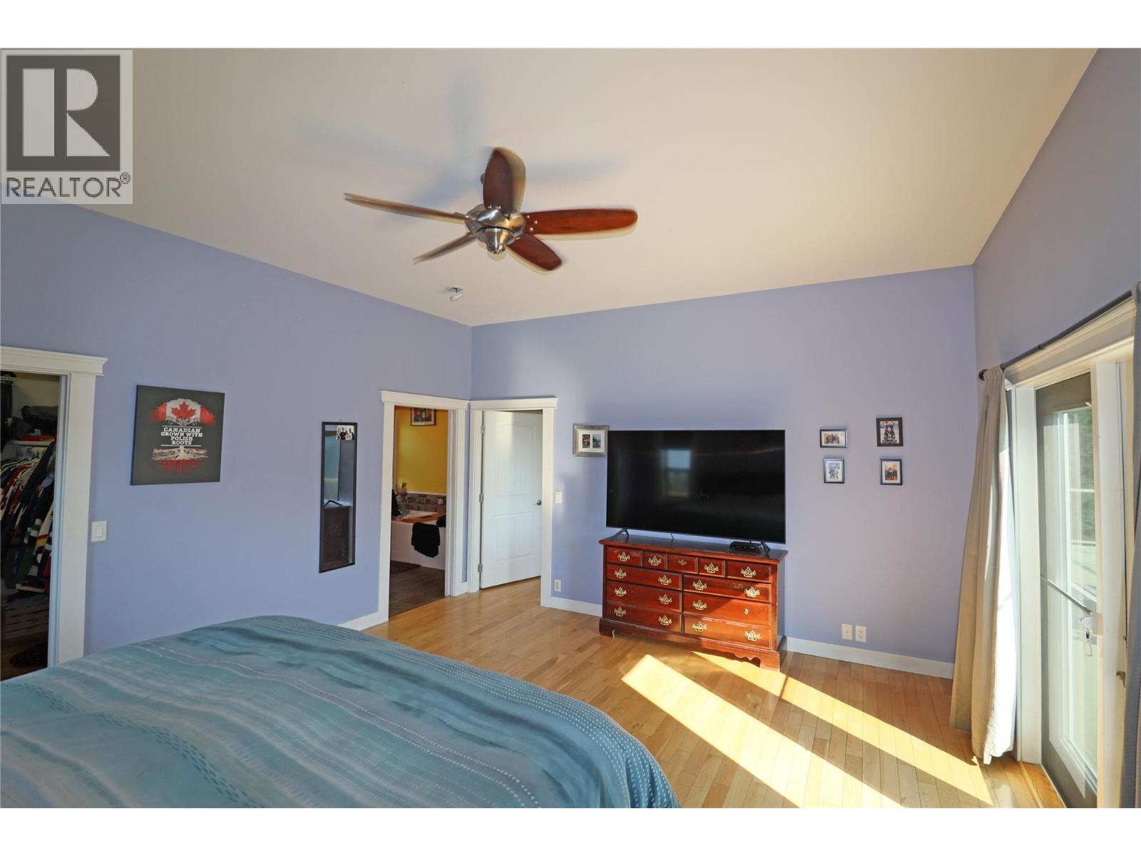 3285 EAGLE RIDGE Road, Grand Forks